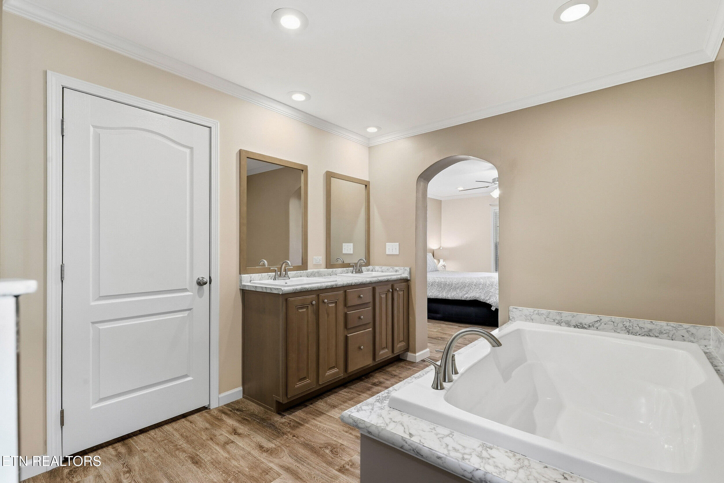 938 Mountain View Street Pigeon Forge TN 37863