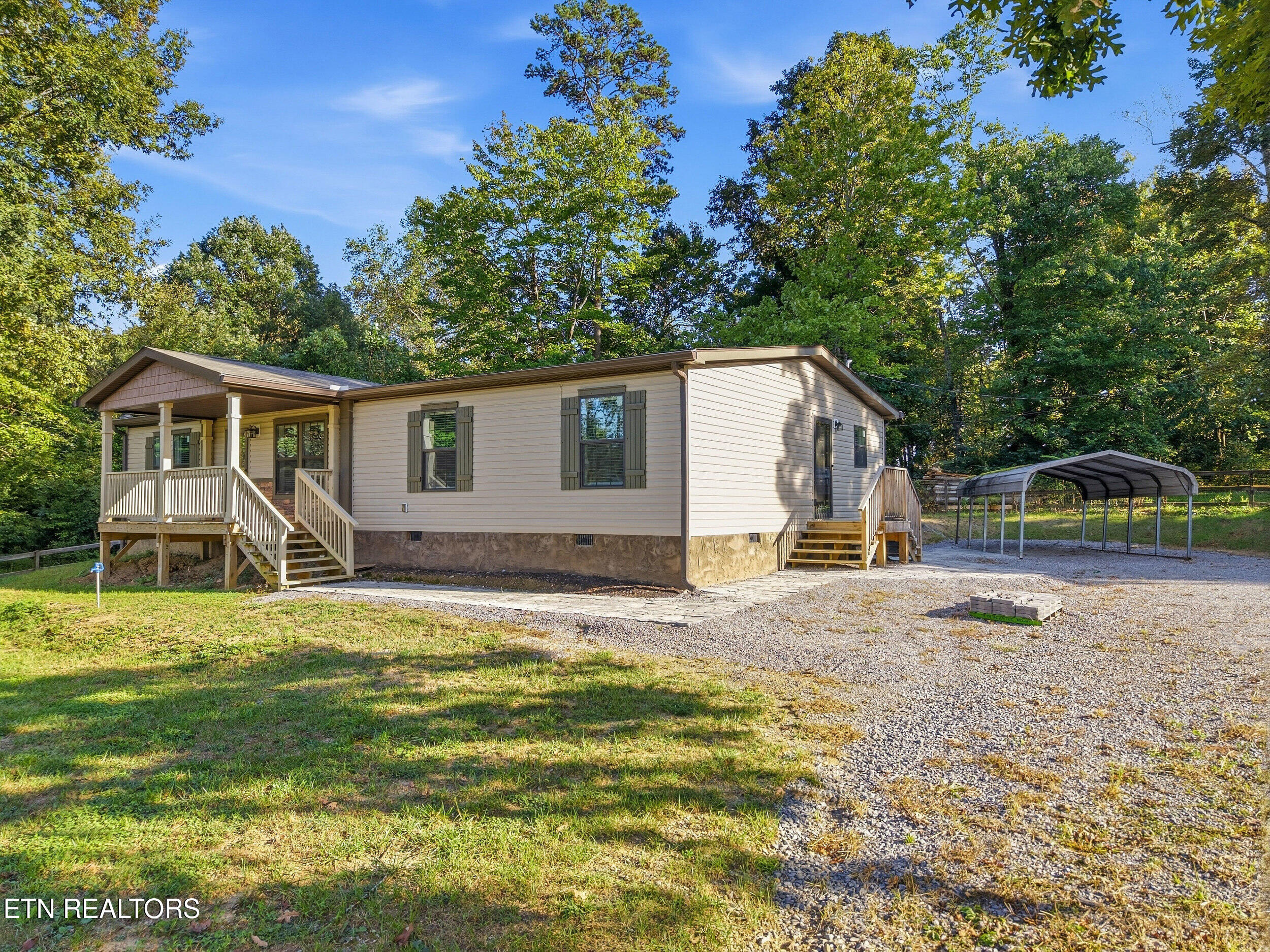 938 Mountain View Street Pigeon Forge TN 37863