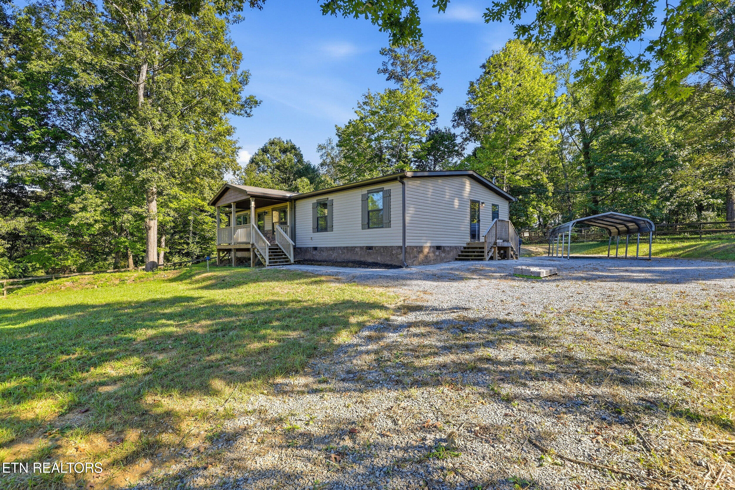 938 Mountain View Street Pigeon Forge TN 37863