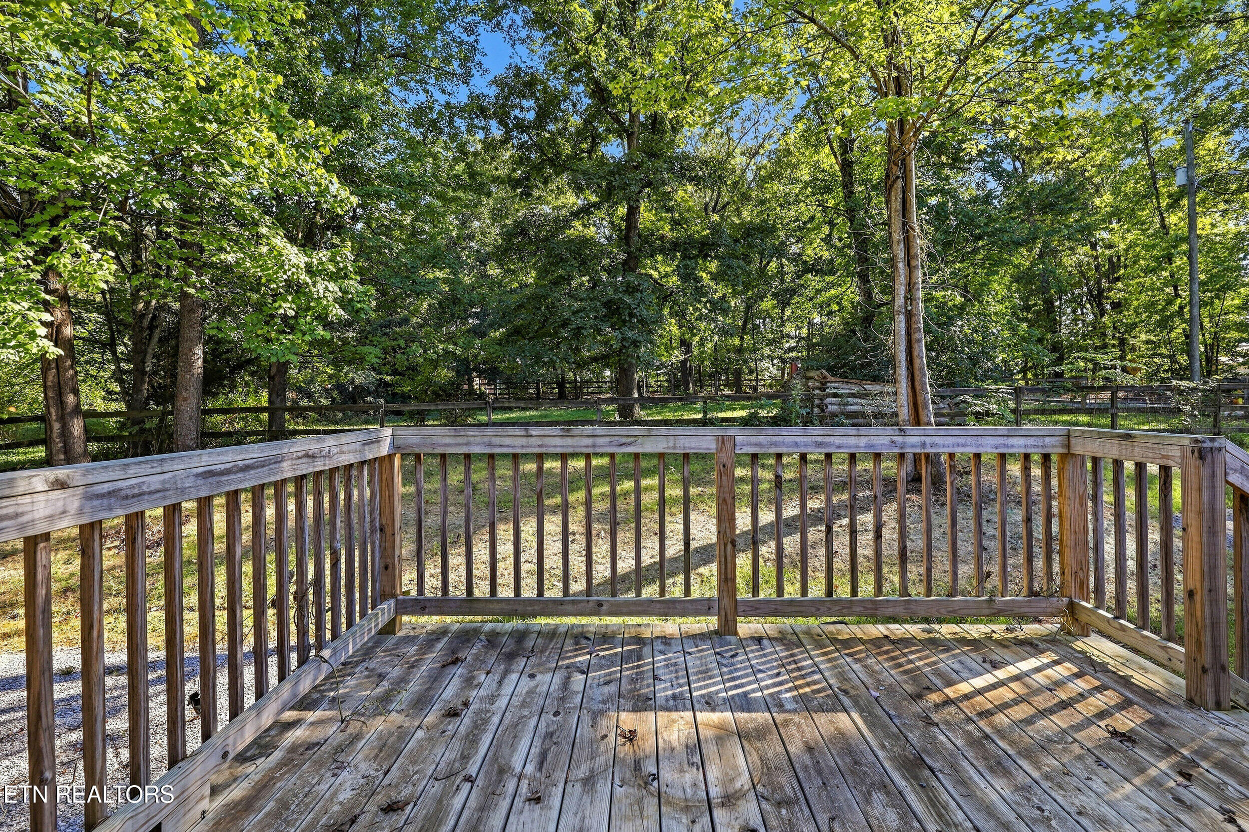 938 Mountain View Street Pigeon Forge TN 37863