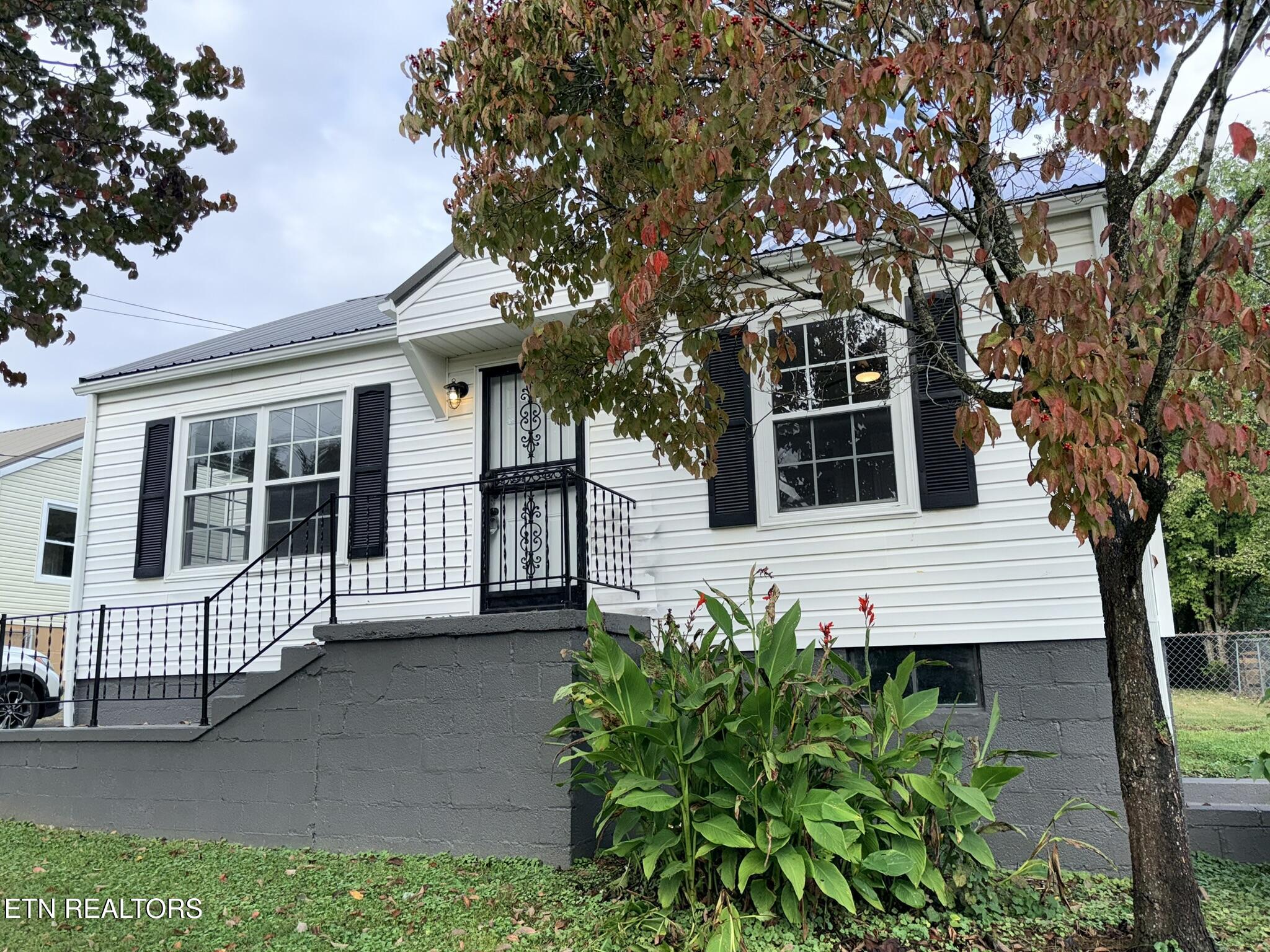 117 Linden Avenue Lafollette TN 37766