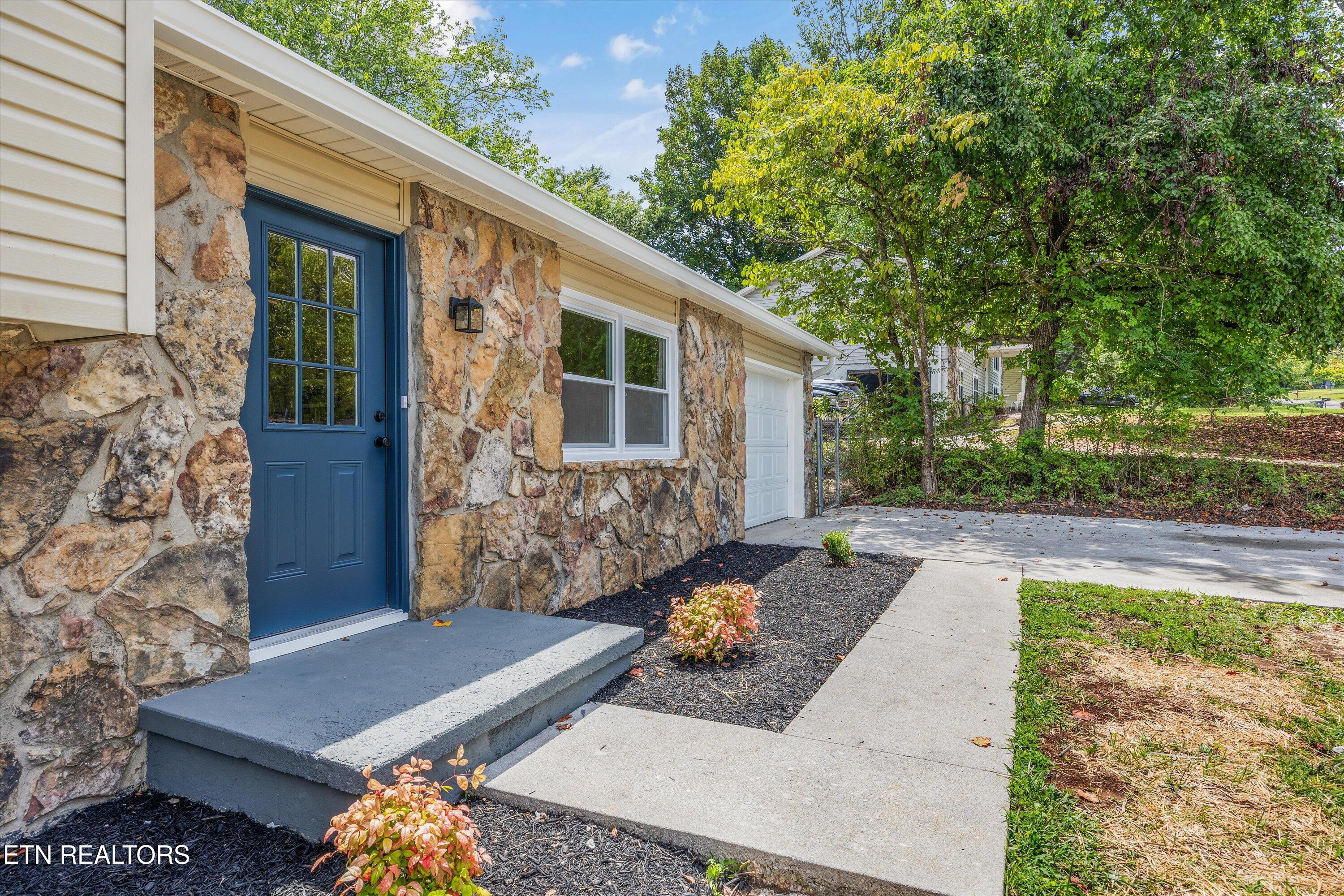 5812 Rockwood Lane Knoxville TN 37921