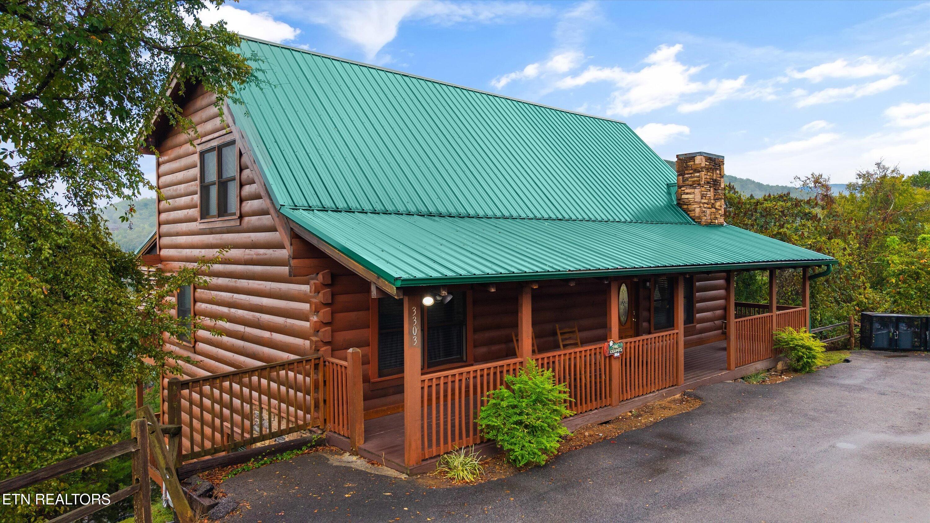 3303 Kestrel Way Pigeon Forge TN 37863