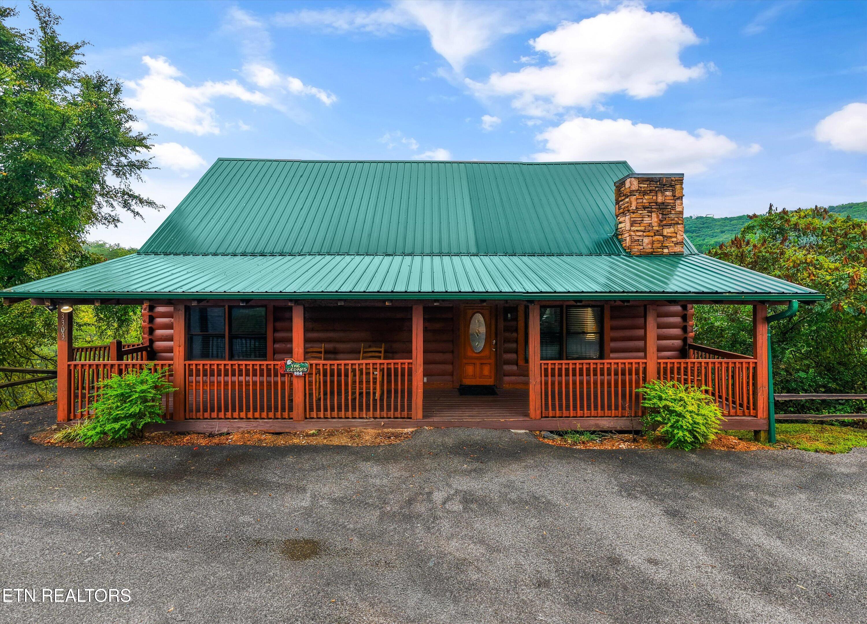3303 Kestrel Way Pigeon Forge TN 37863
