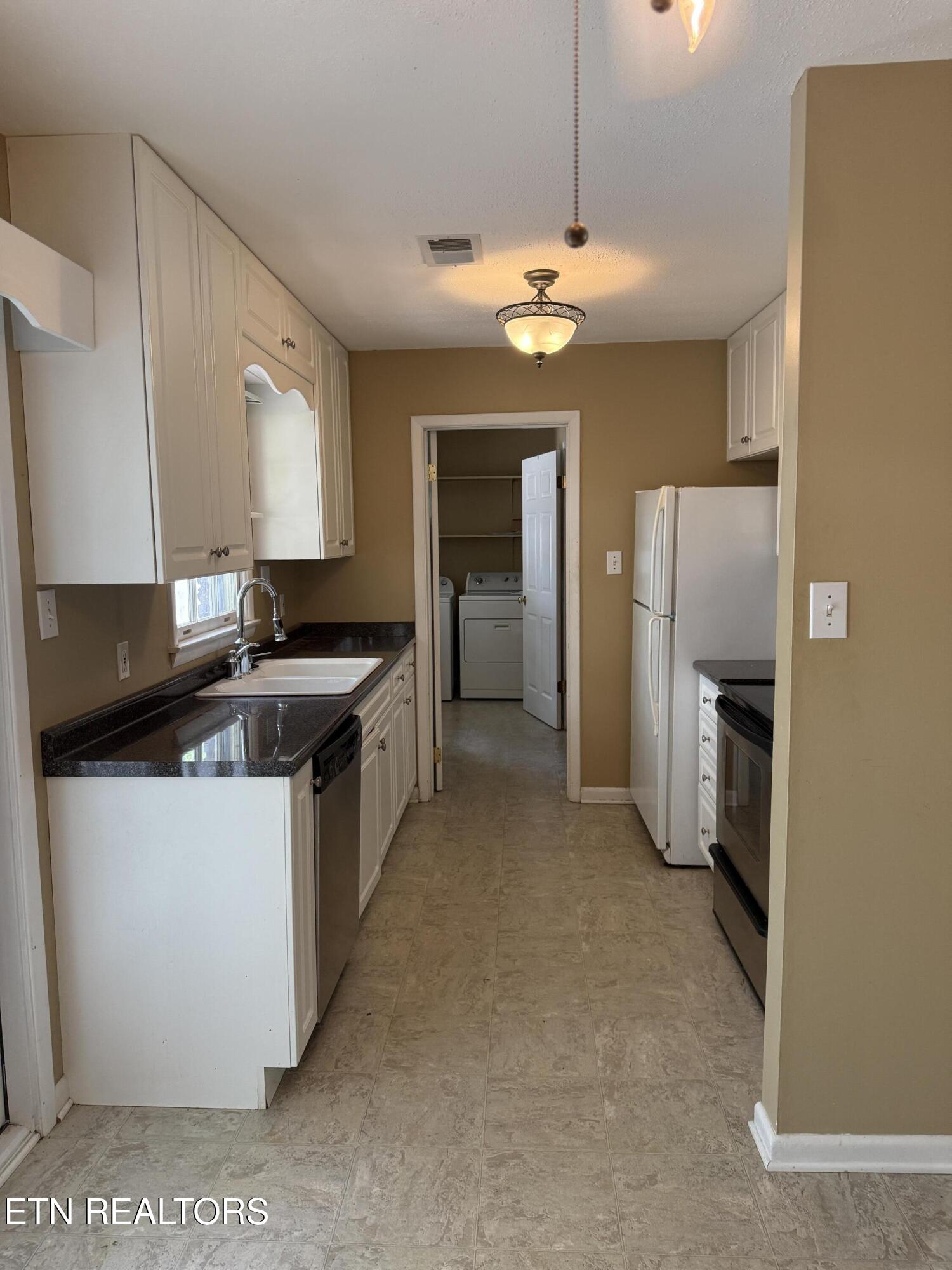1504 Larry Road Maryville TN 37803