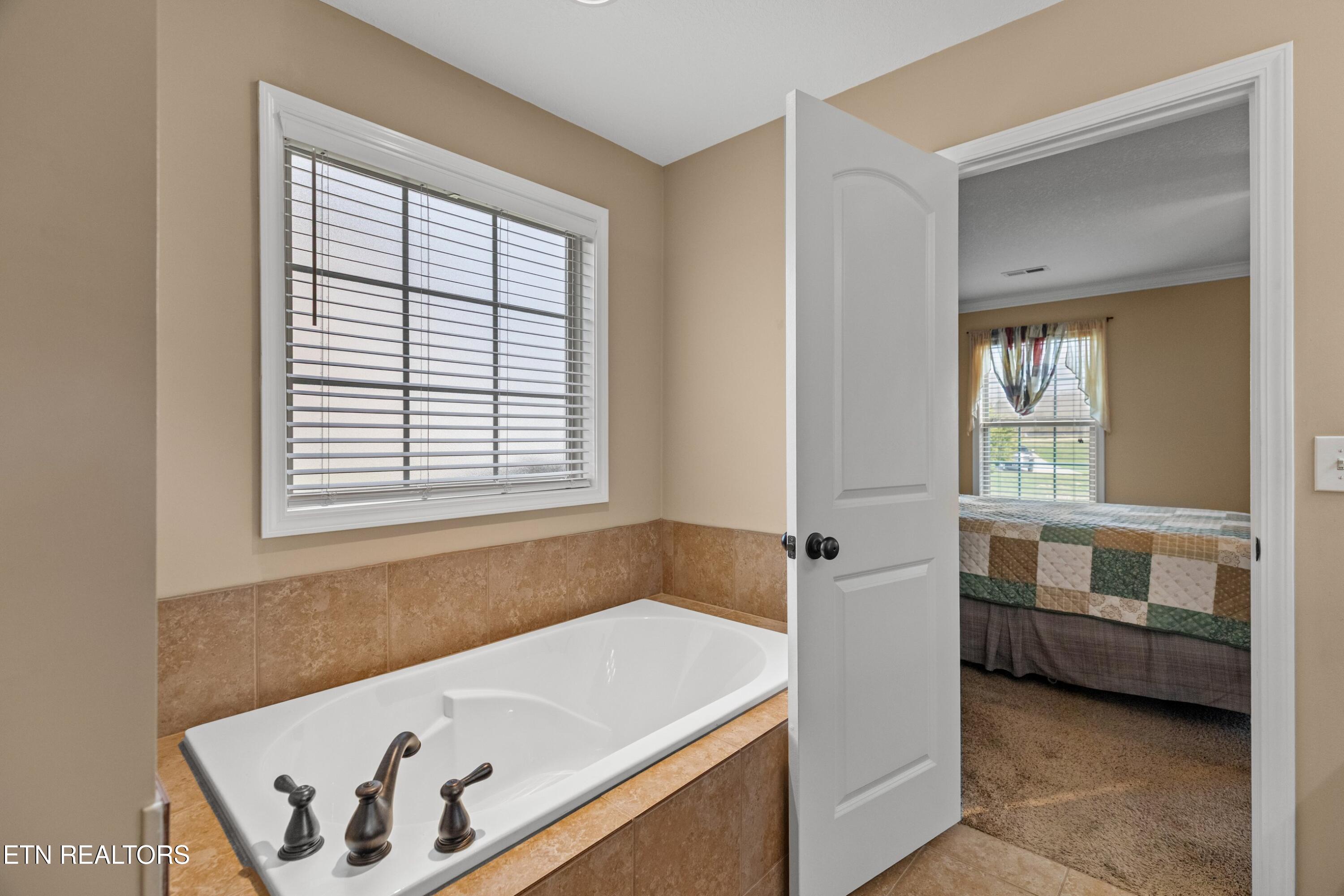 813 Commonwealth Avenue Strawberry Plains TN 37871