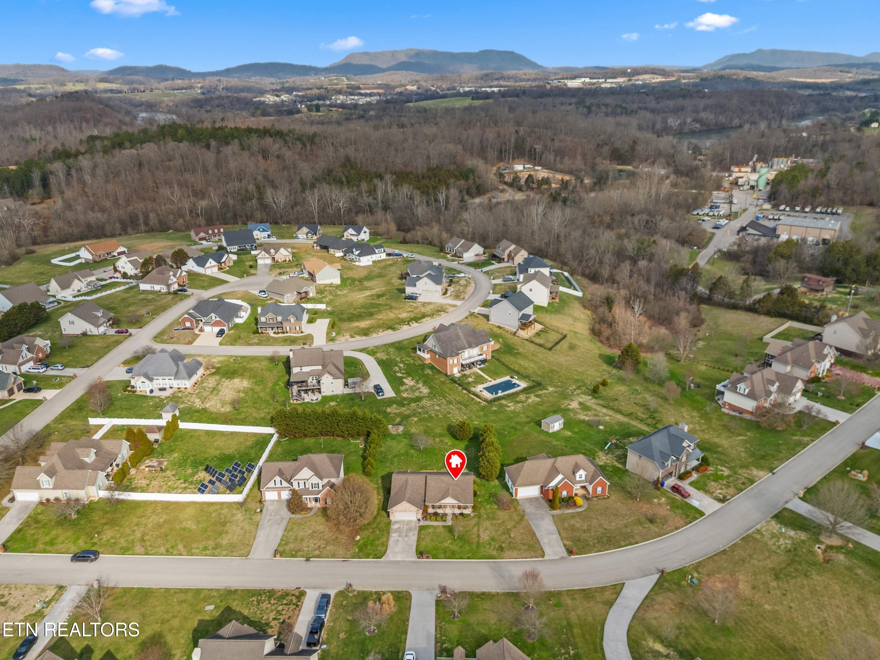 813 Commonwealth Avenue Strawberry Plains TN 37871