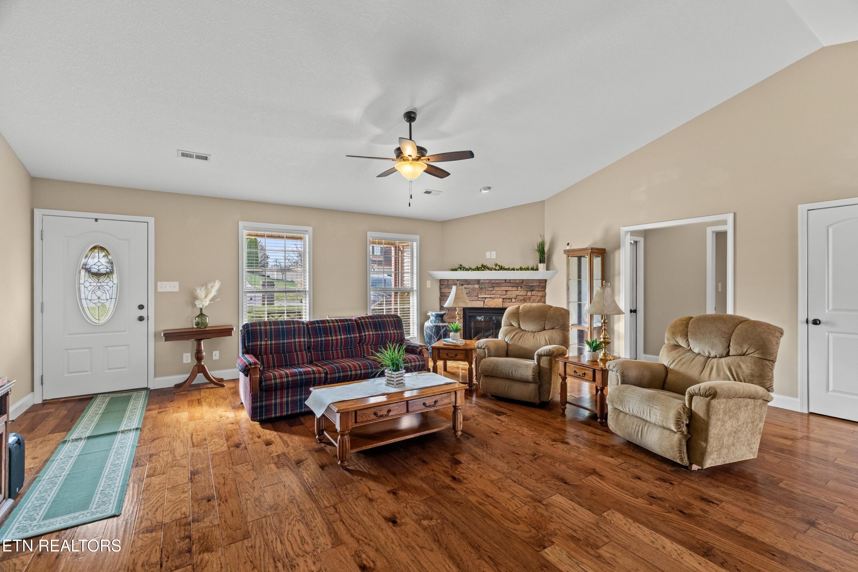 813 Commonwealth Avenue Strawberry Plains TN 37871
