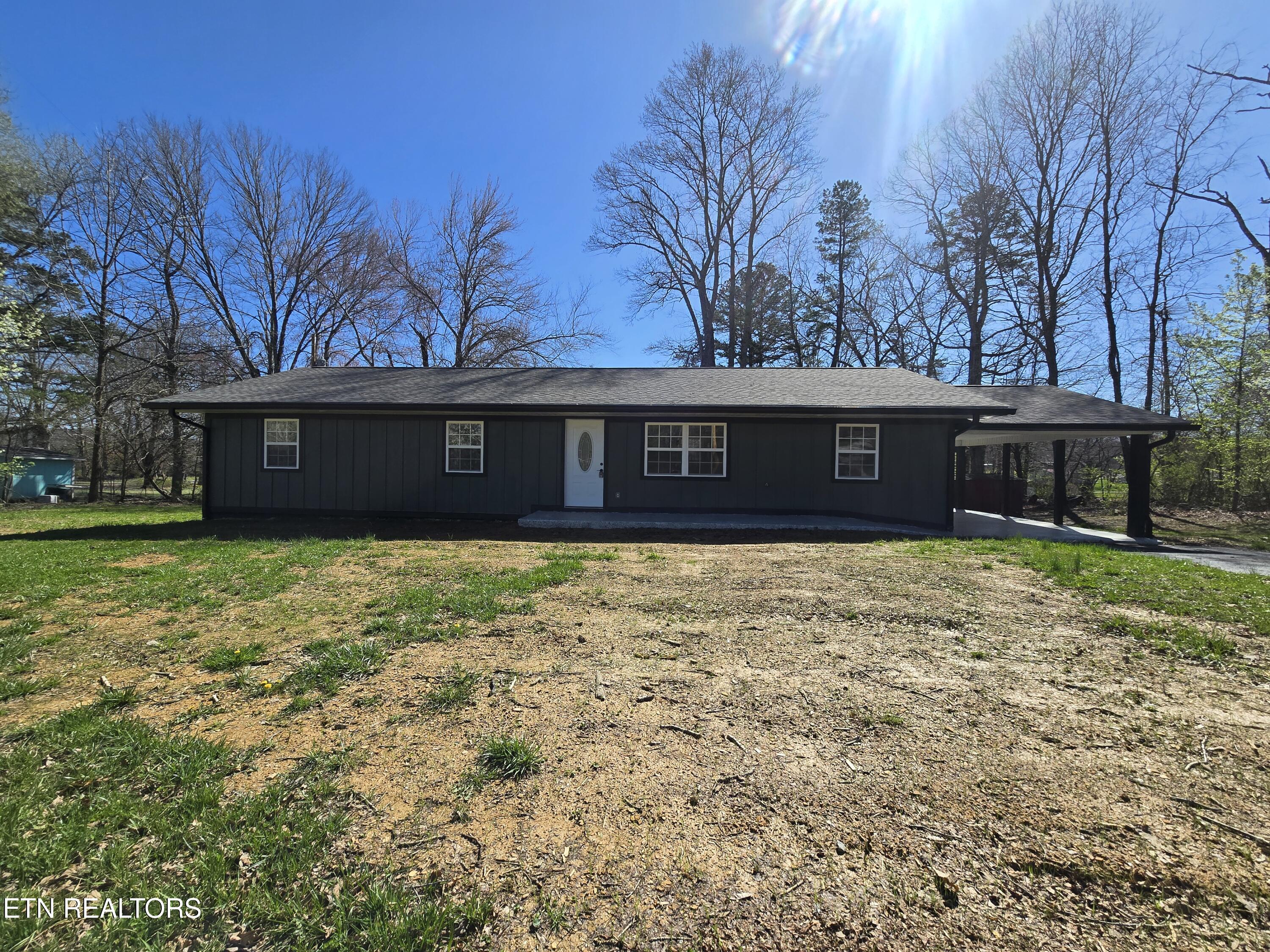 1941 W 3rd Avenue Oneida TN 37841