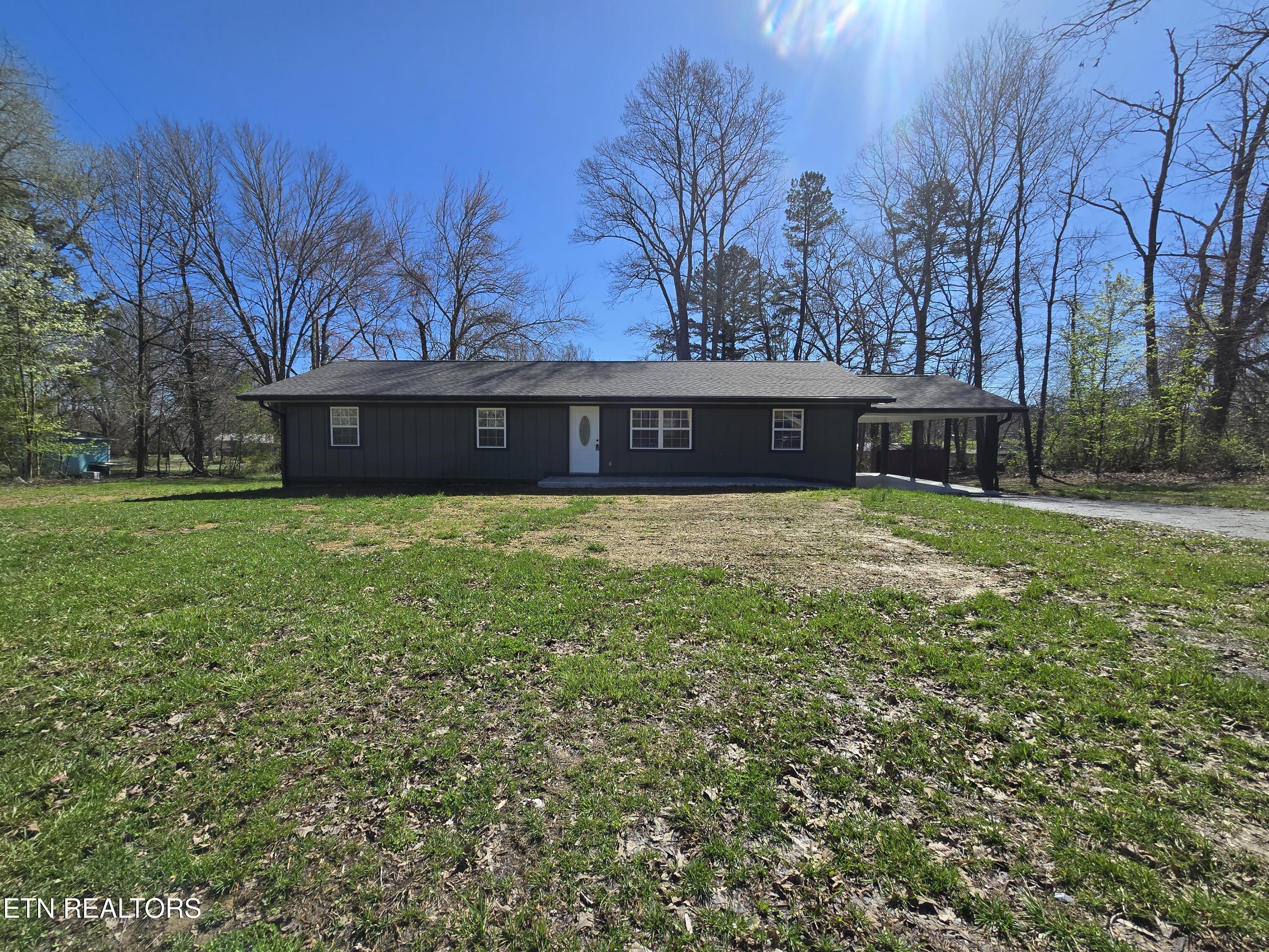 1941 W 3rd Avenue Oneida TN 37841