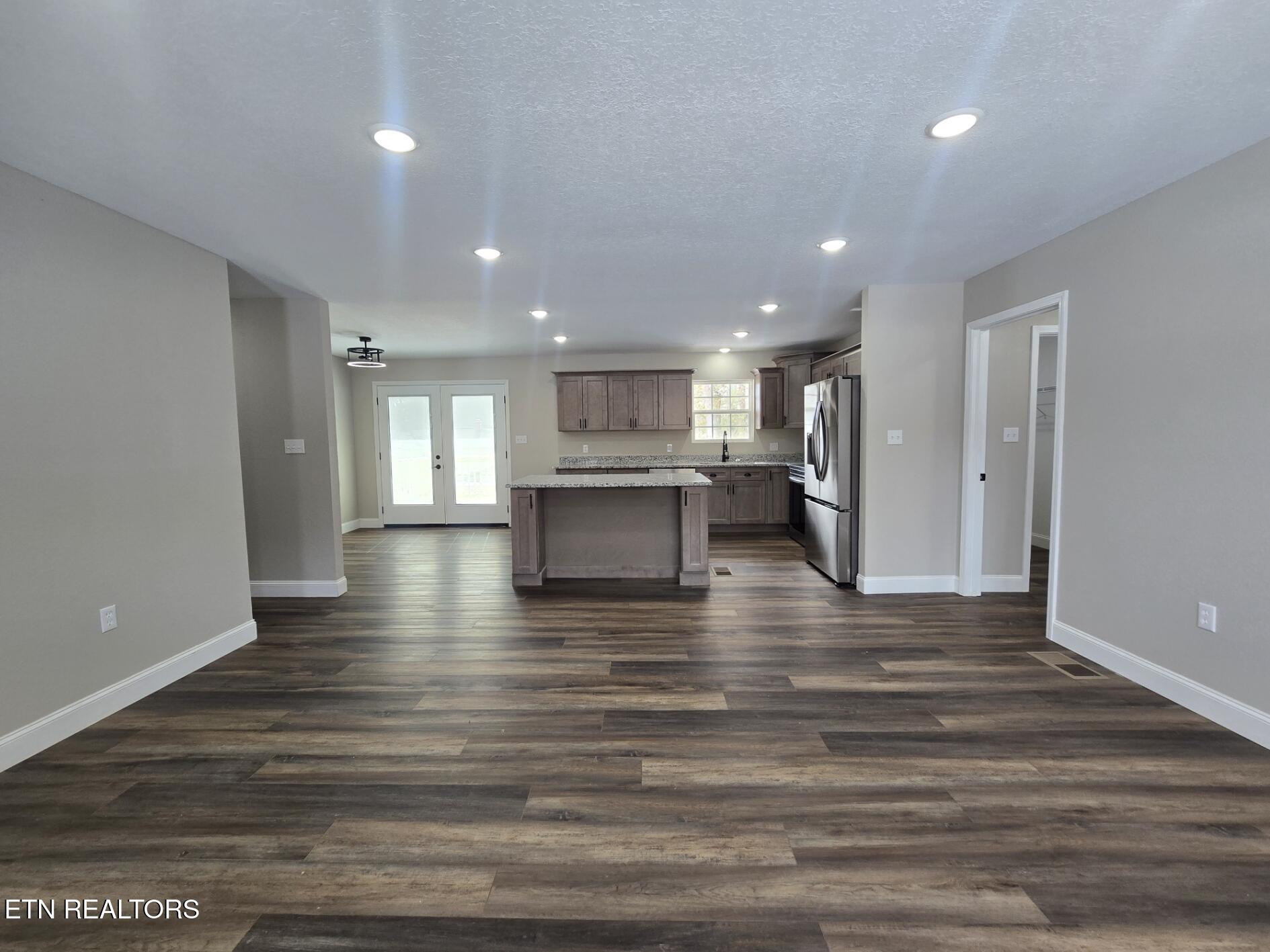 1941 W 3rd Avenue Oneida TN 37841