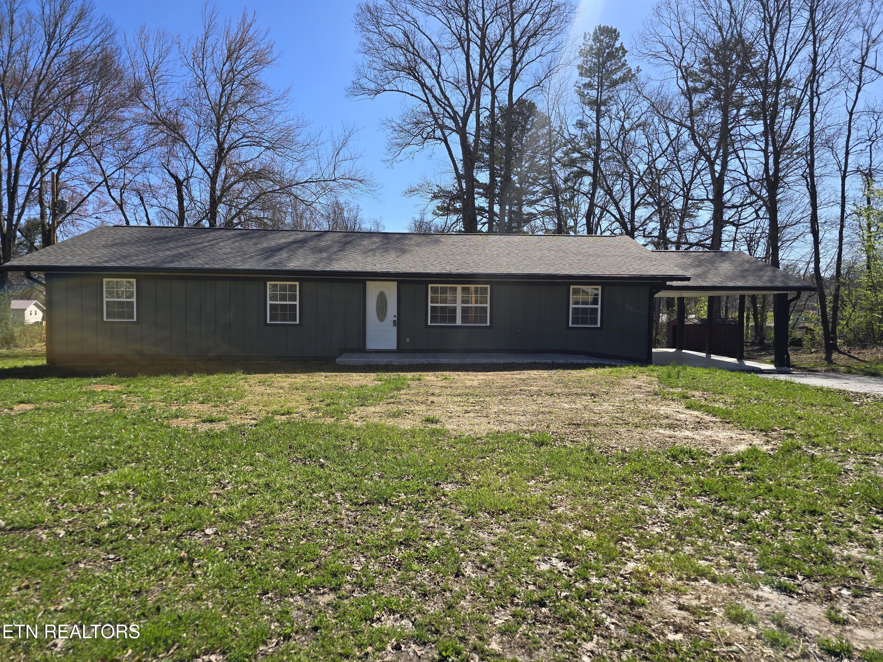 1941 W 3rd Avenue Oneida TN 37841