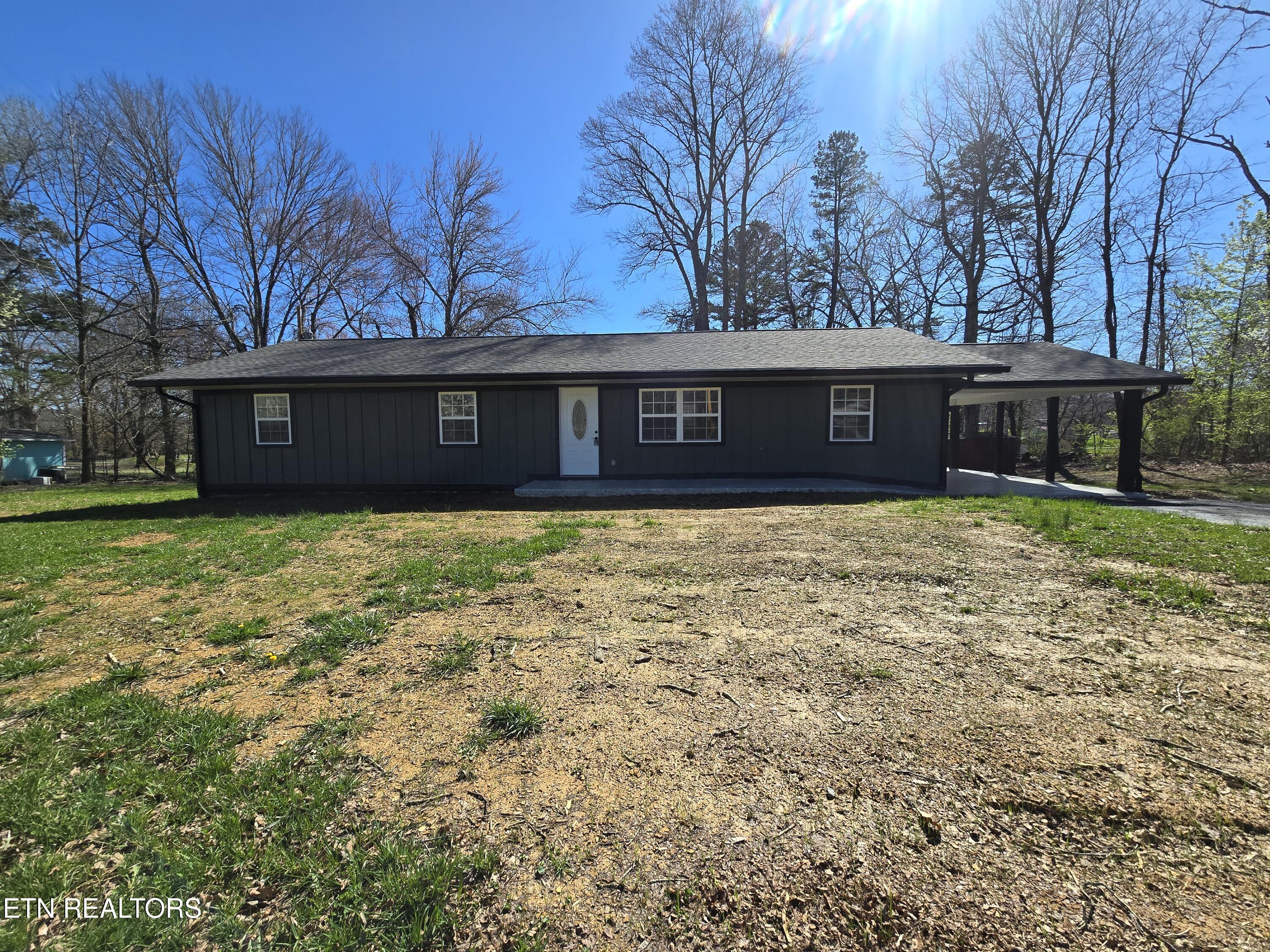 1941 W 3rd Avenue Oneida TN 37841