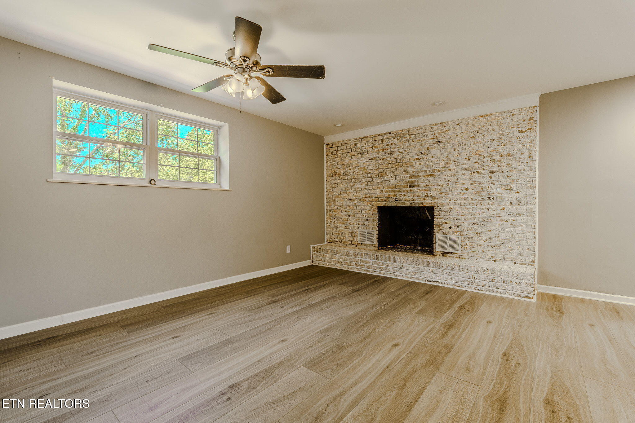 8544 Pedigo Road Powell TN 37849