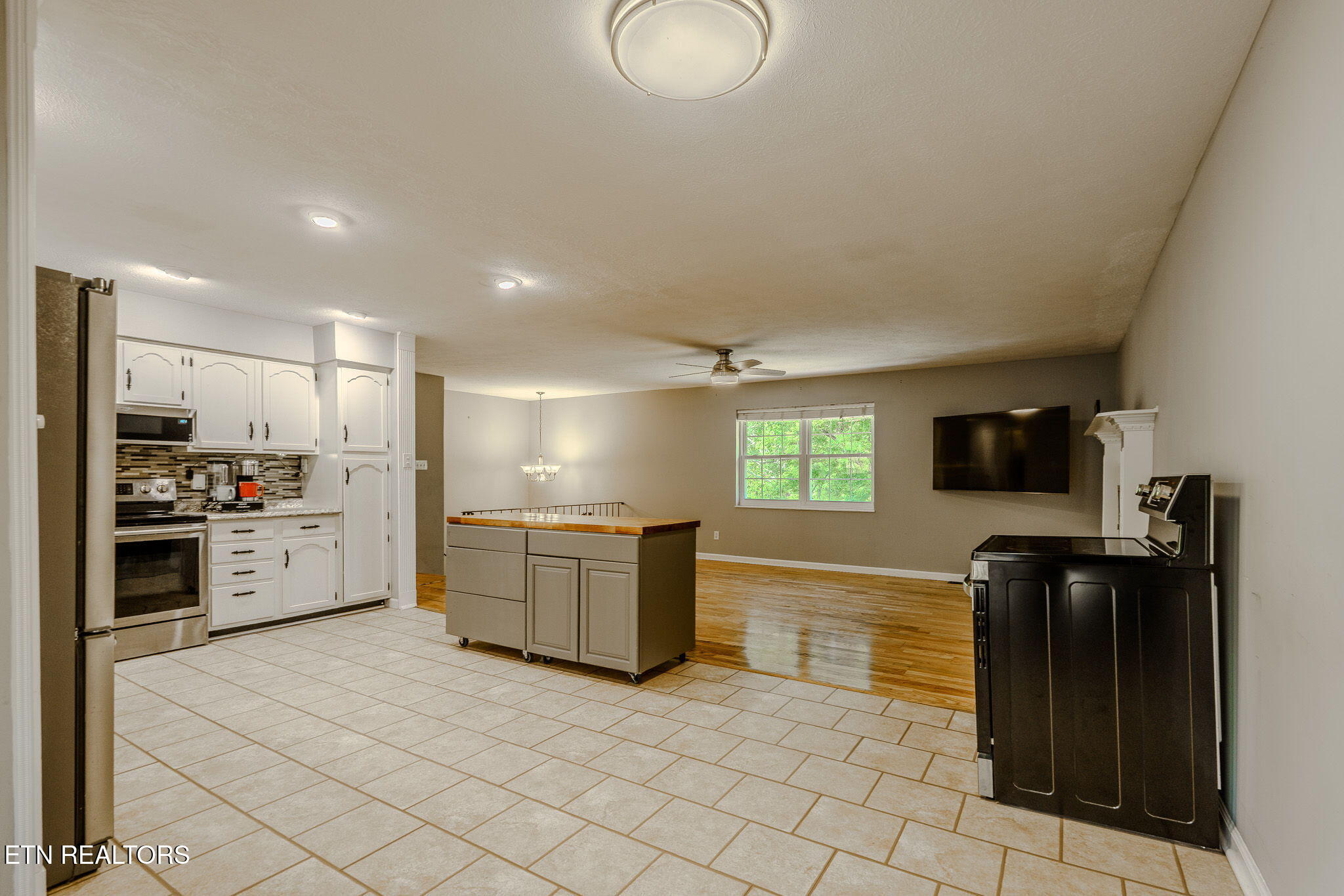 8544 Pedigo Road Powell TN 37849