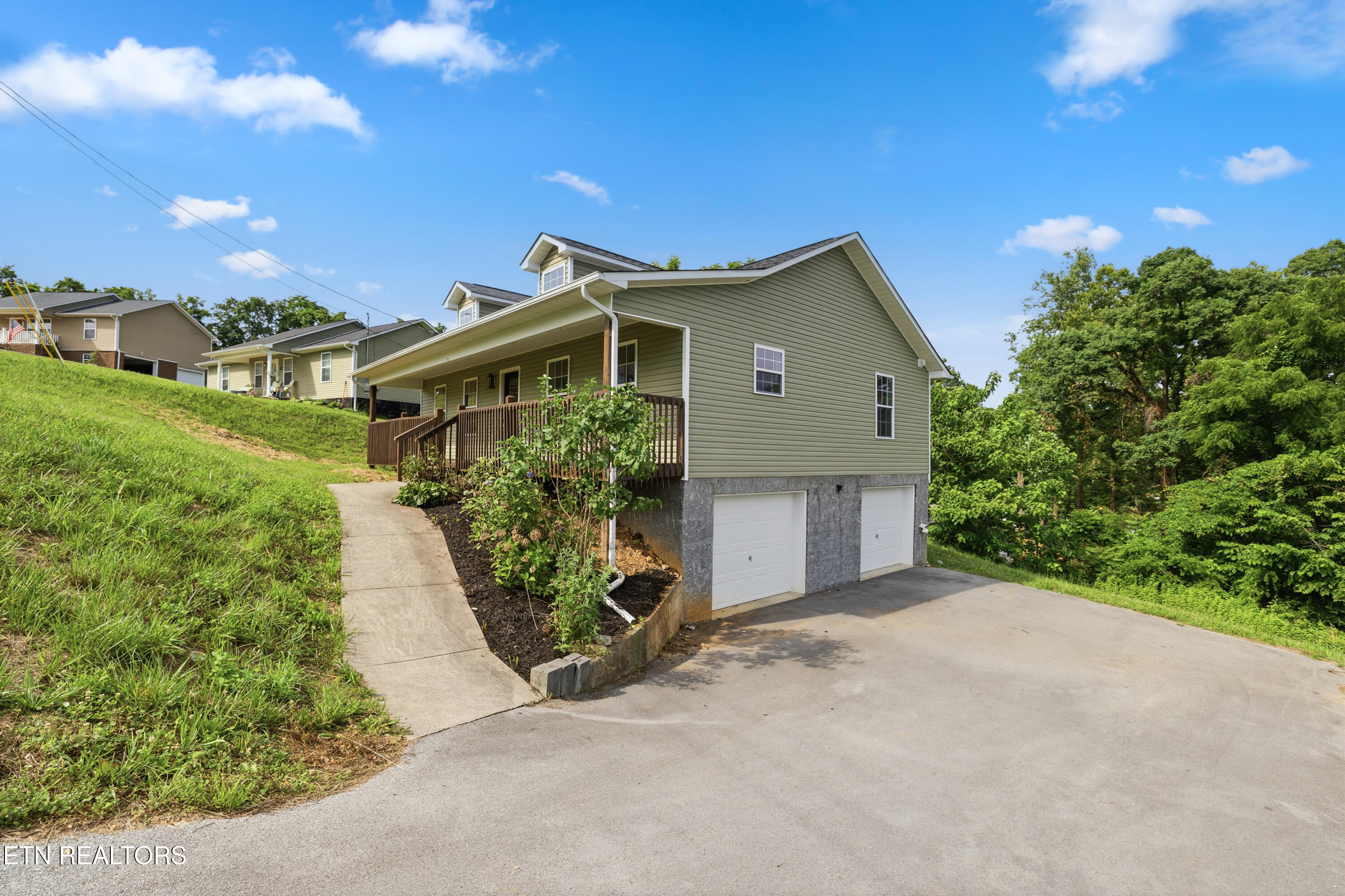 715 Privet Drive Dandridge TN 37725