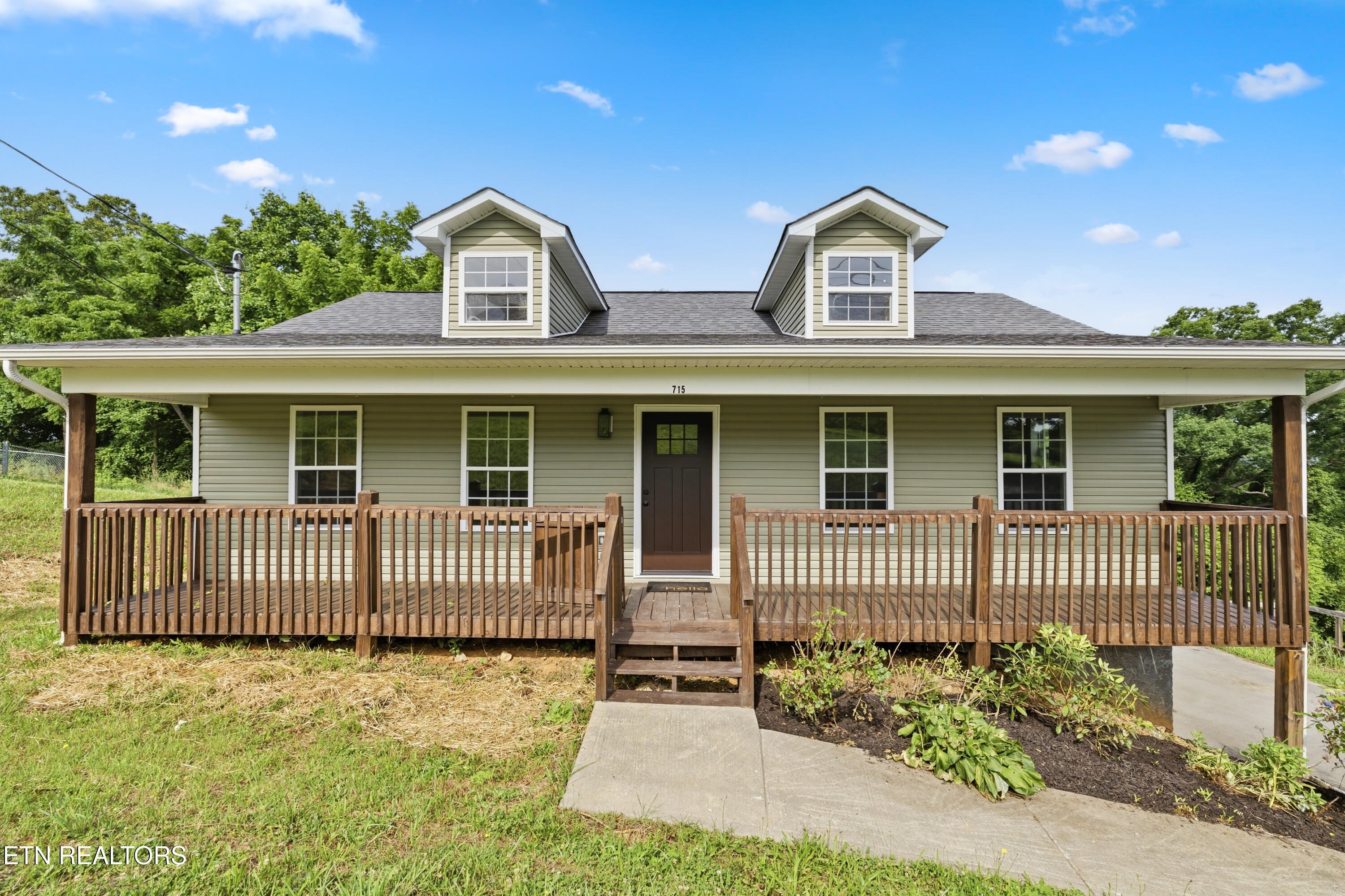 715 Privet Drive Dandridge TN 37725