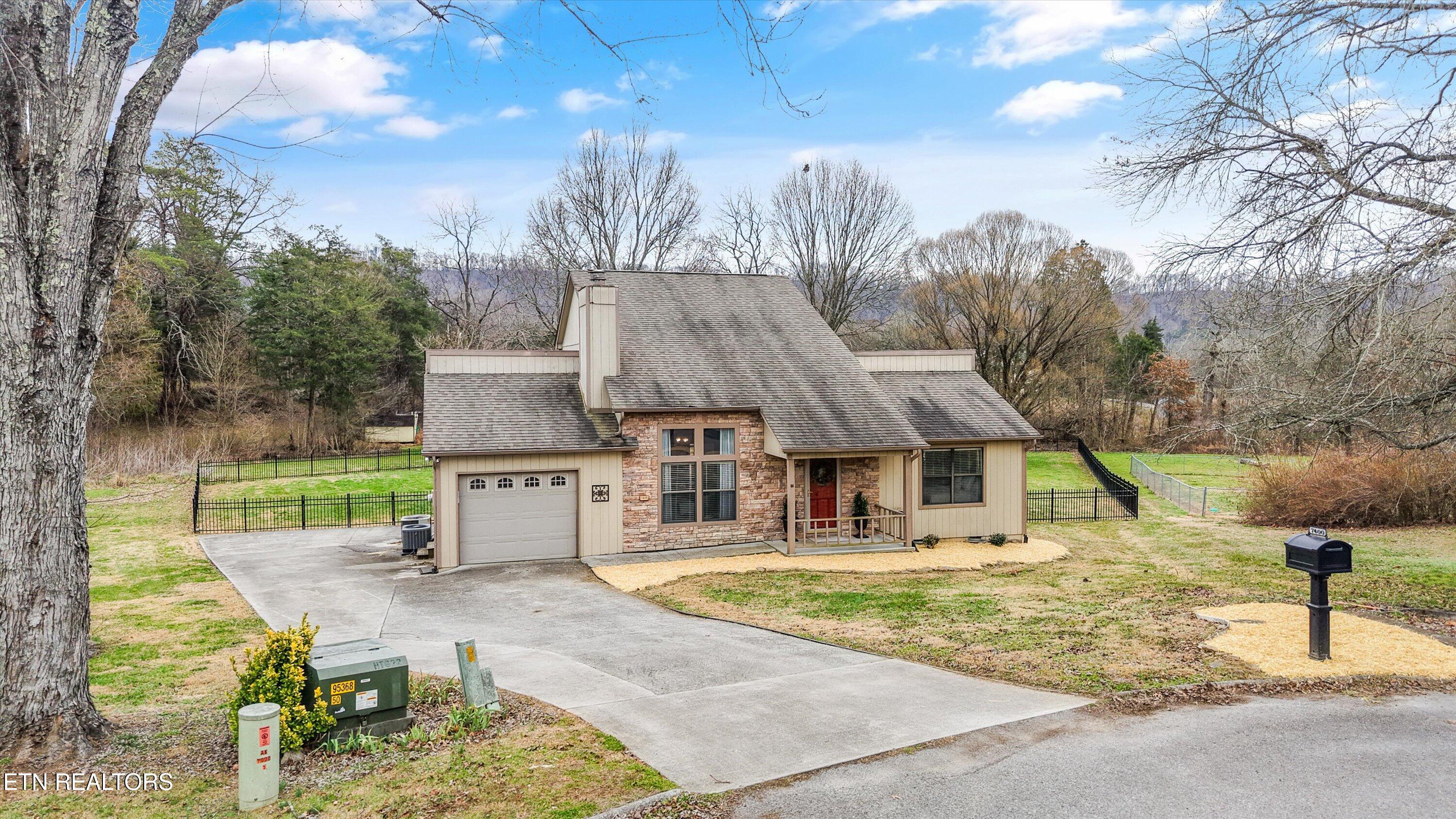 7400 Foxglove Lane Knoxville TN 37918