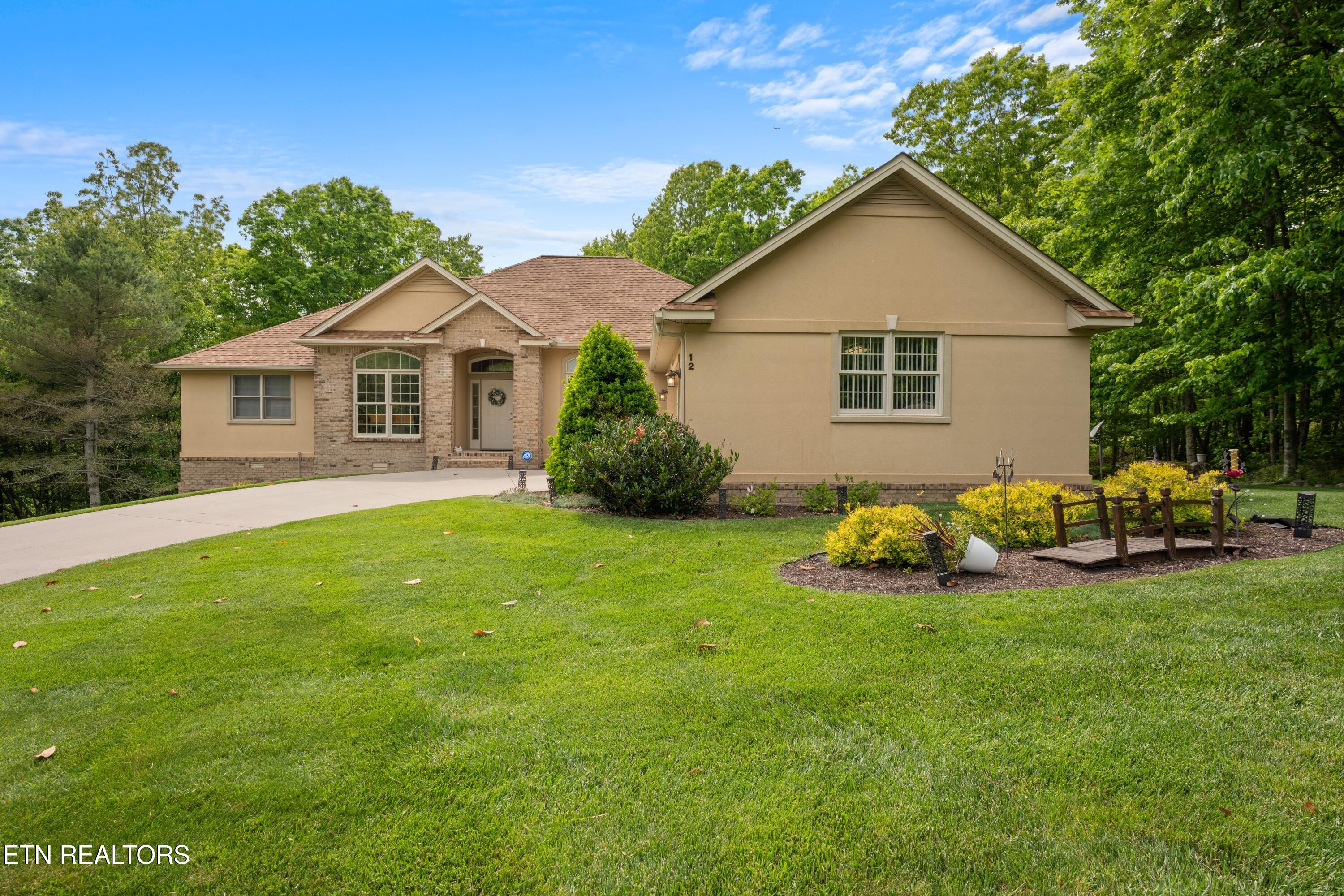 12 Dewsbury Terrace Crossville TN 38558