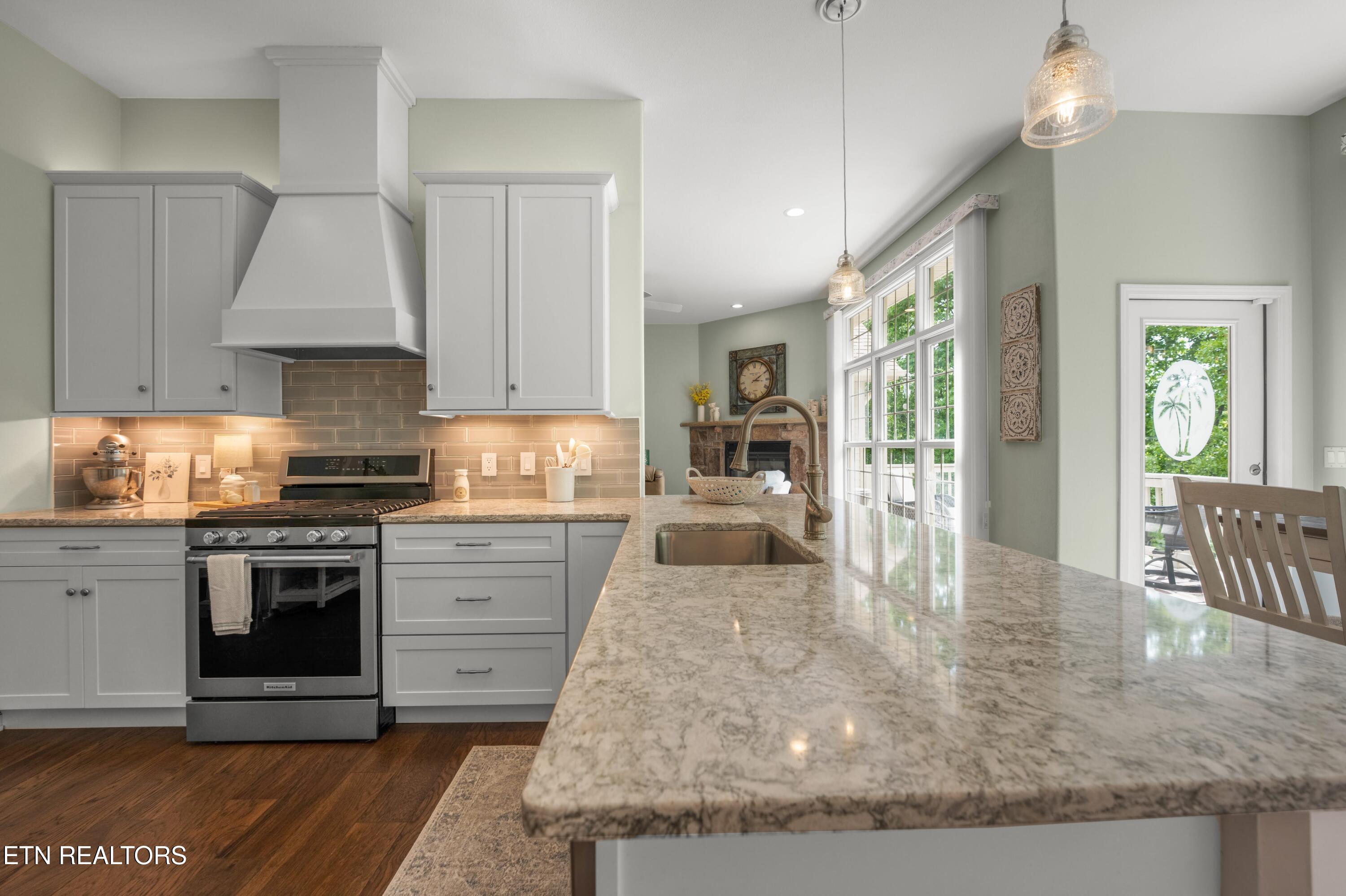 12 Dewsbury Terrace Crossville TN 38558