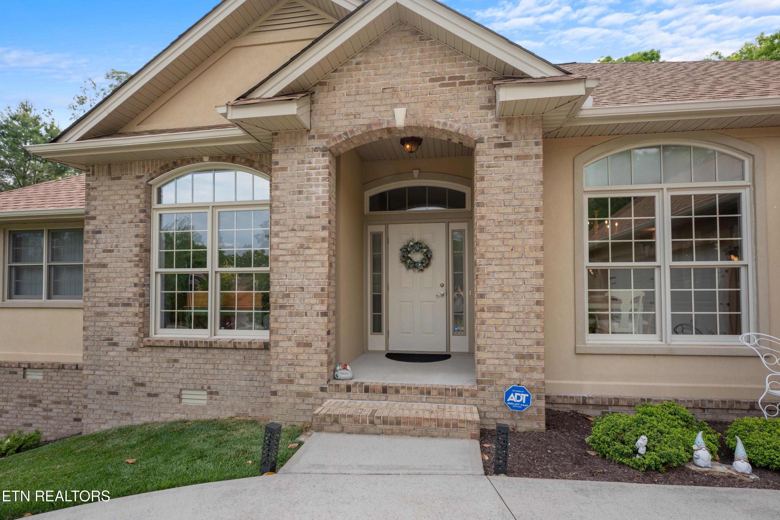 12 Dewsbury Terrace Crossville TN 38558
