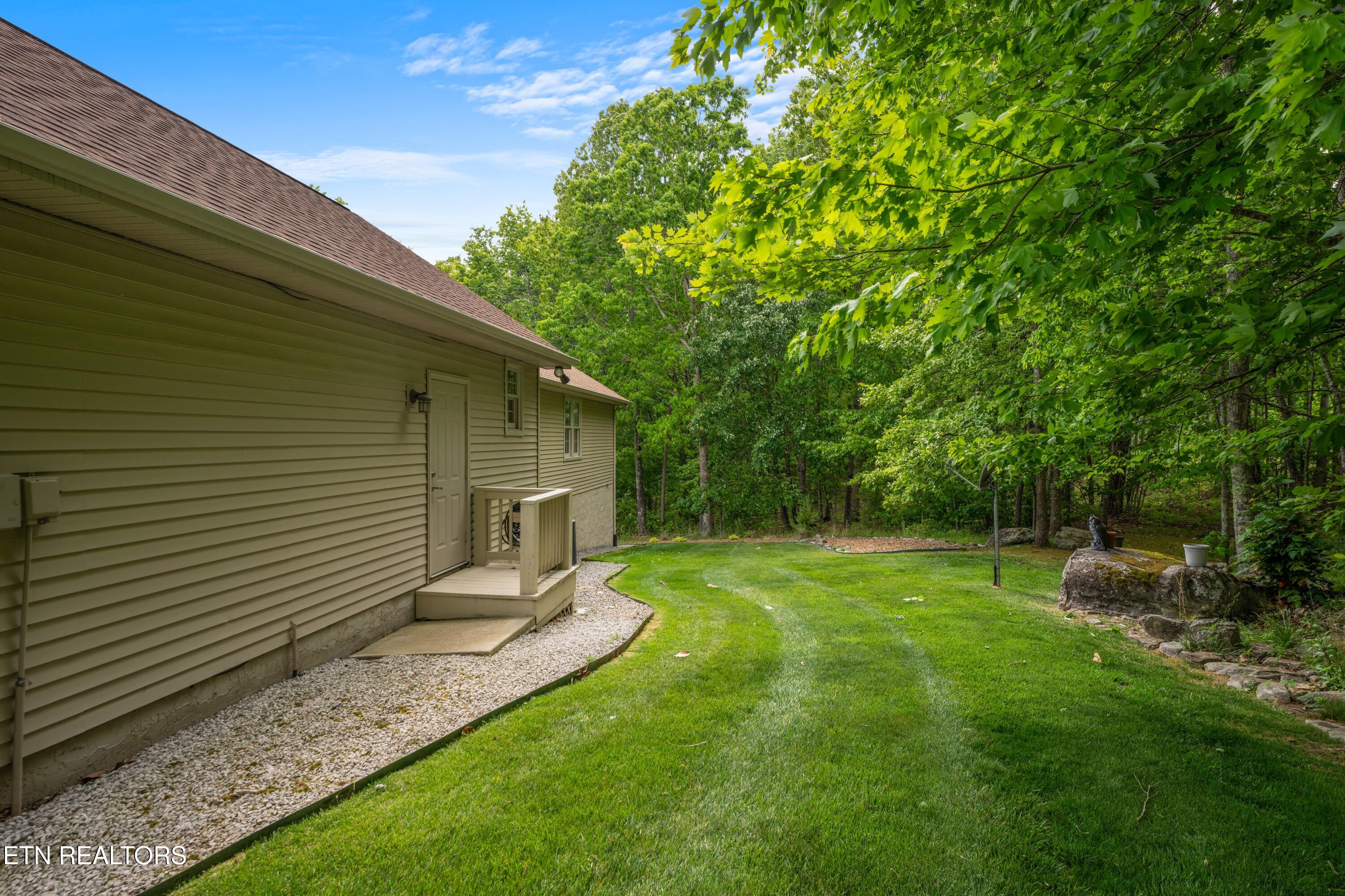12 Dewsbury Terrace Crossville TN 38558