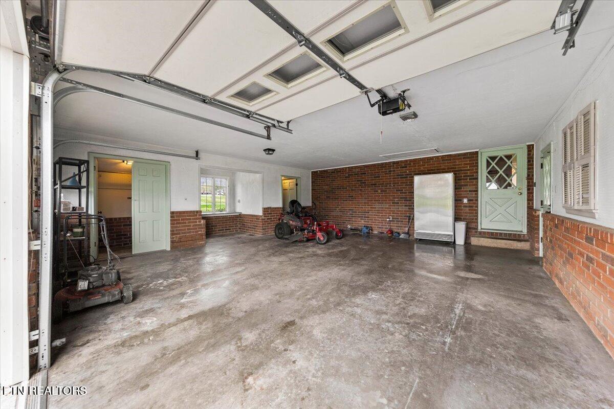 186 Shetland Road Lafollette TN 37766