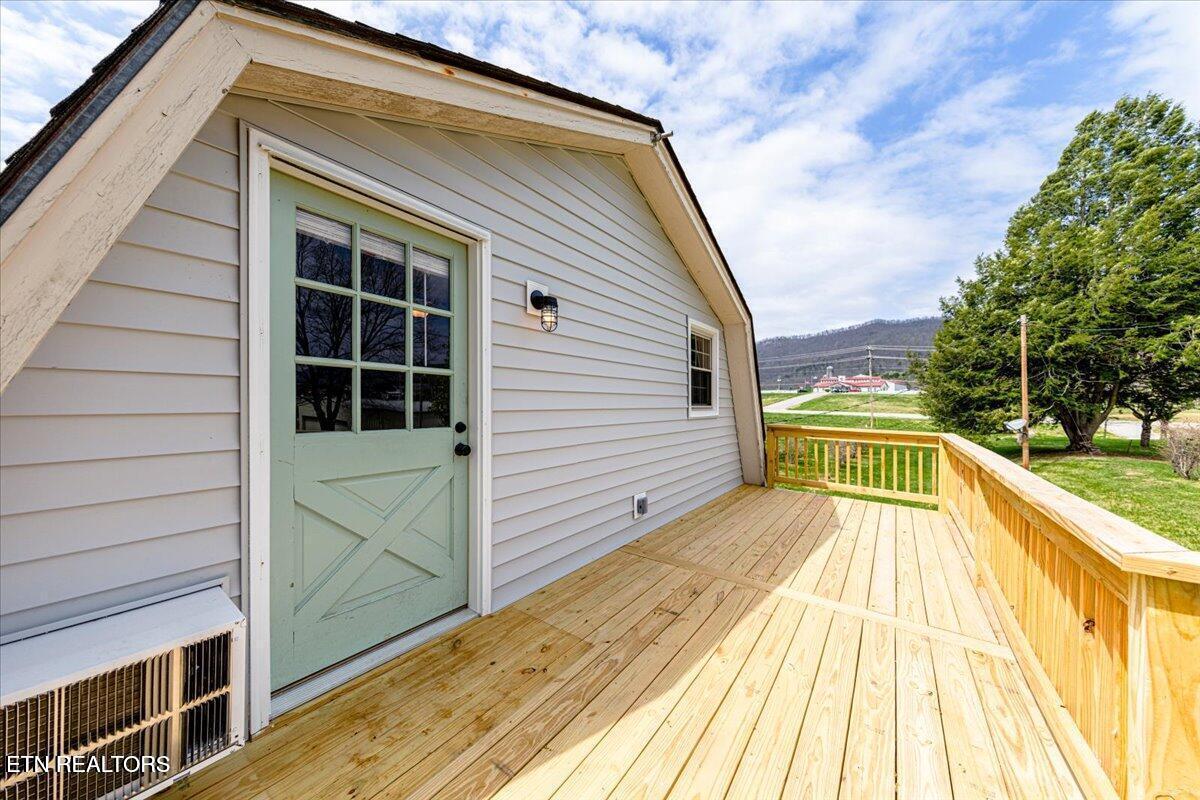 186 Shetland Road Lafollette TN 37766