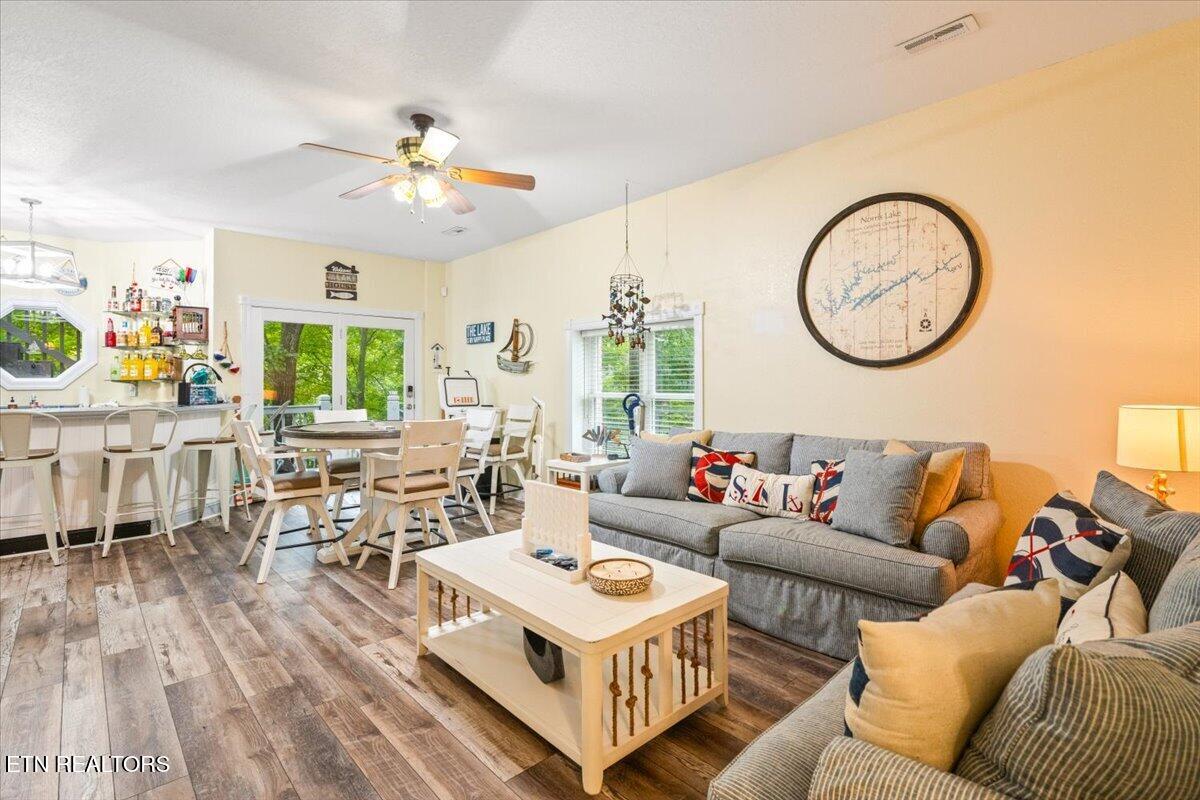 112 Bluff Trace Jacksboro TN 37757