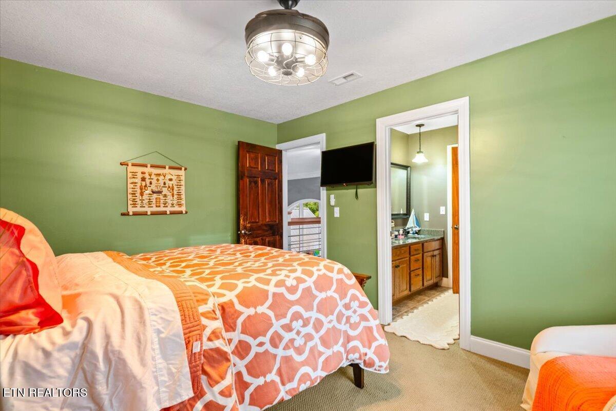 112 Bluff Trace Jacksboro TN 37757