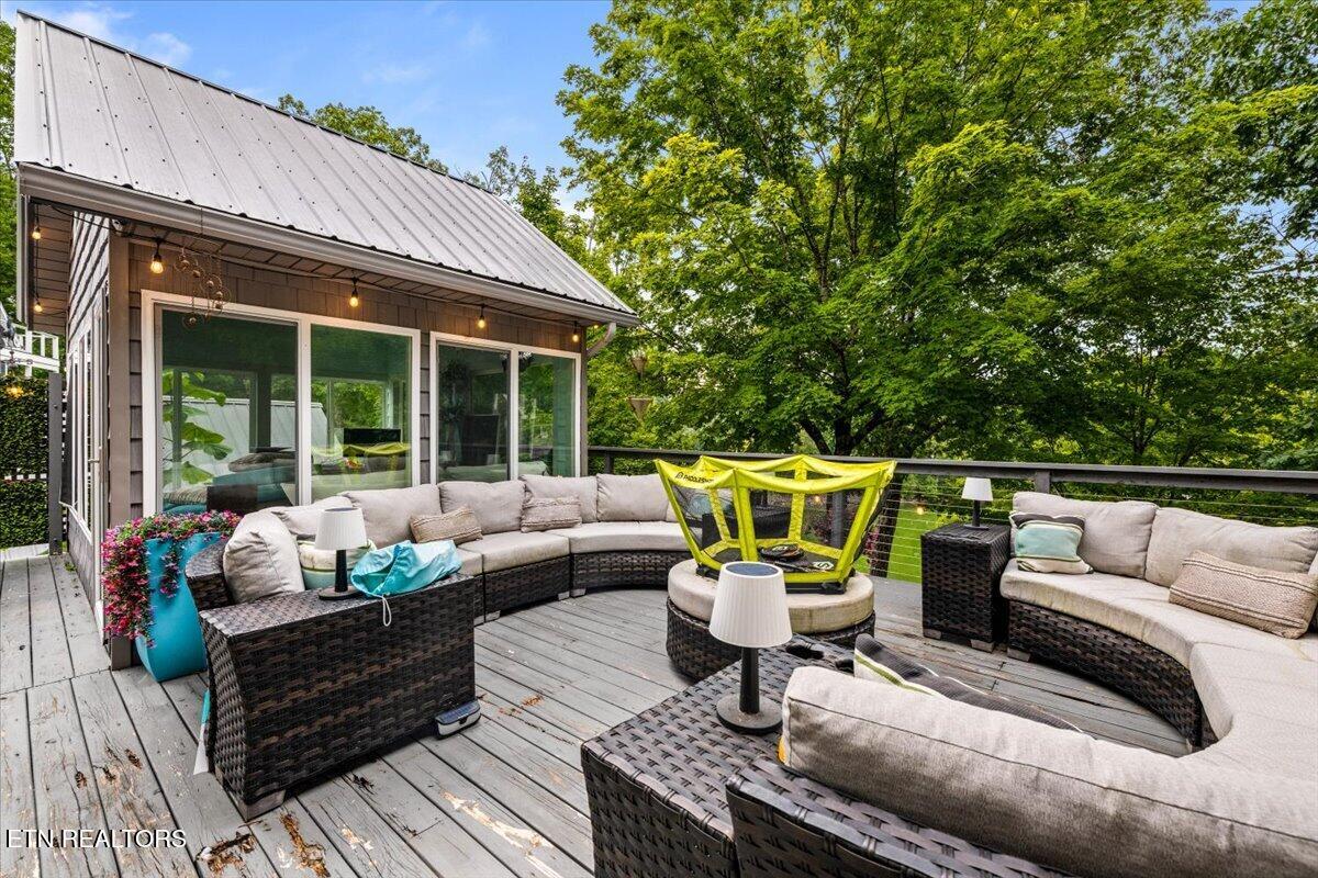 112 Bluff Trace Jacksboro TN 37757