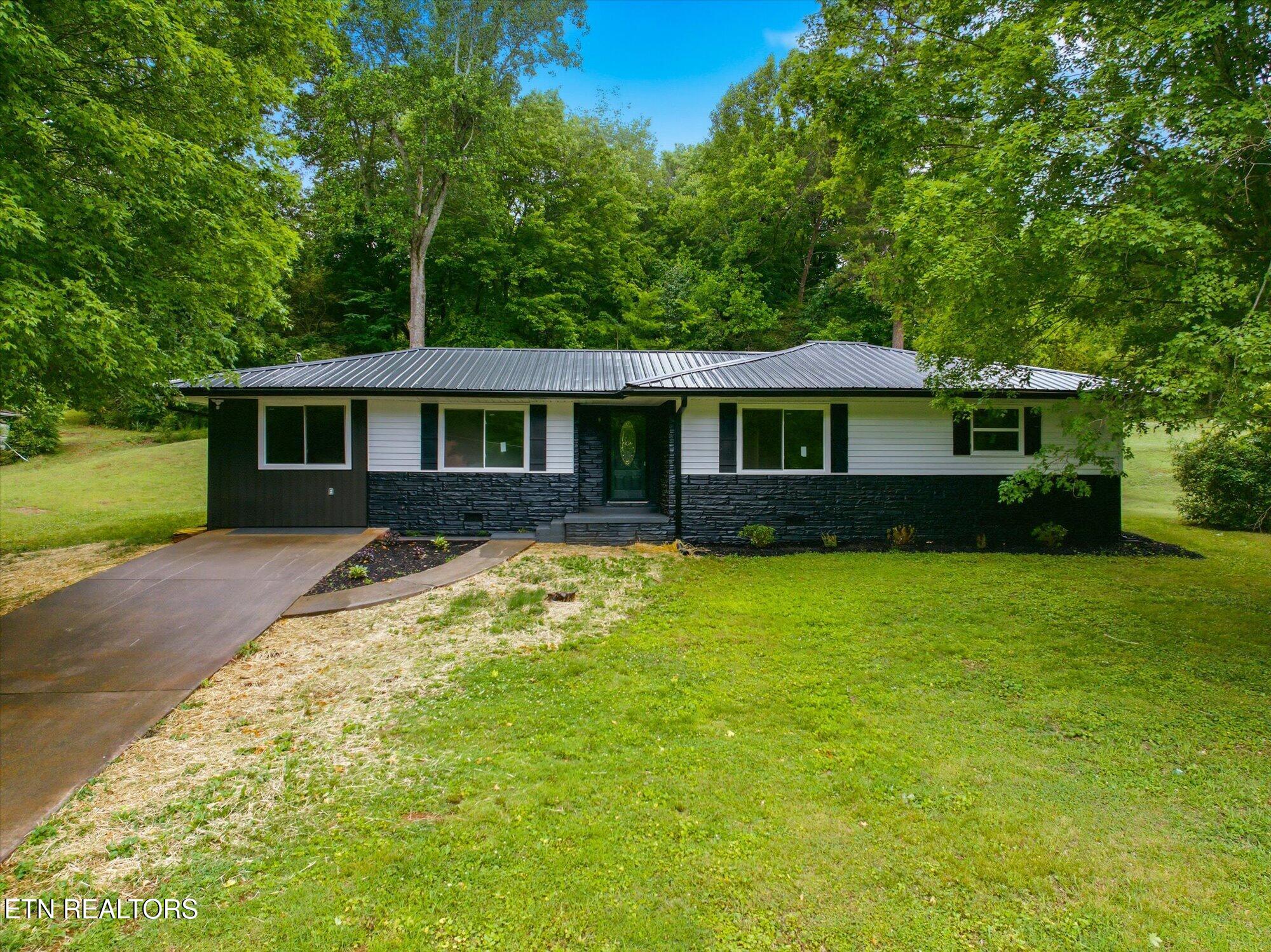 114 Alford Street Athens TN 37303