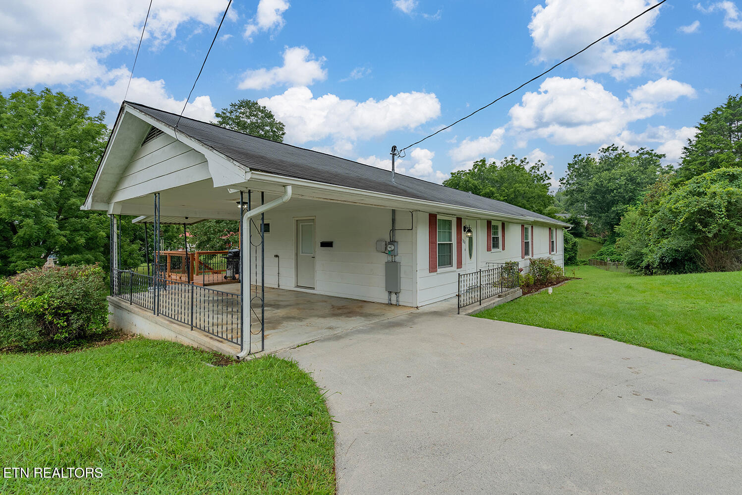 104 W Sheridan Place Oak Ridge TN 37830