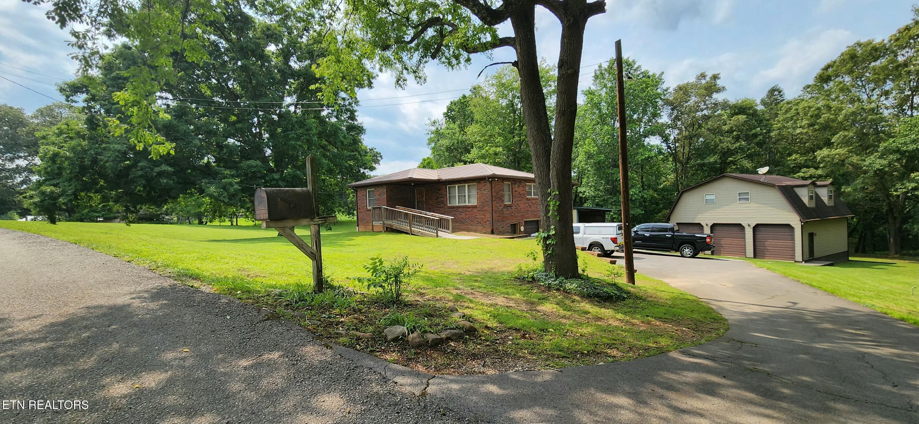 11121 Mckinney Road Mascot TN 37806