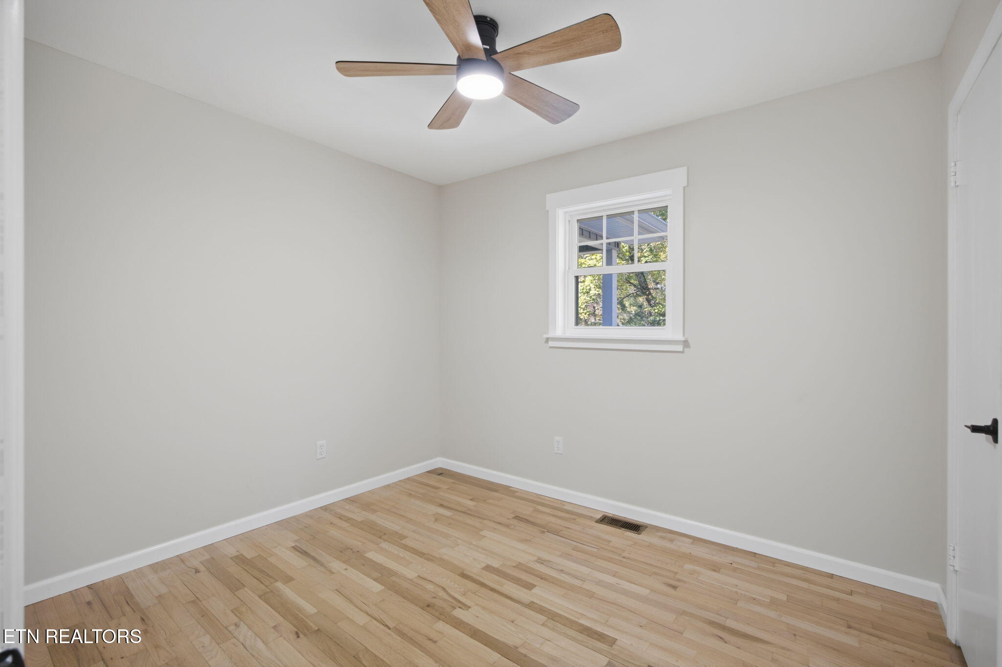 1284 Sulphur Springs Road Clinton TN 37716