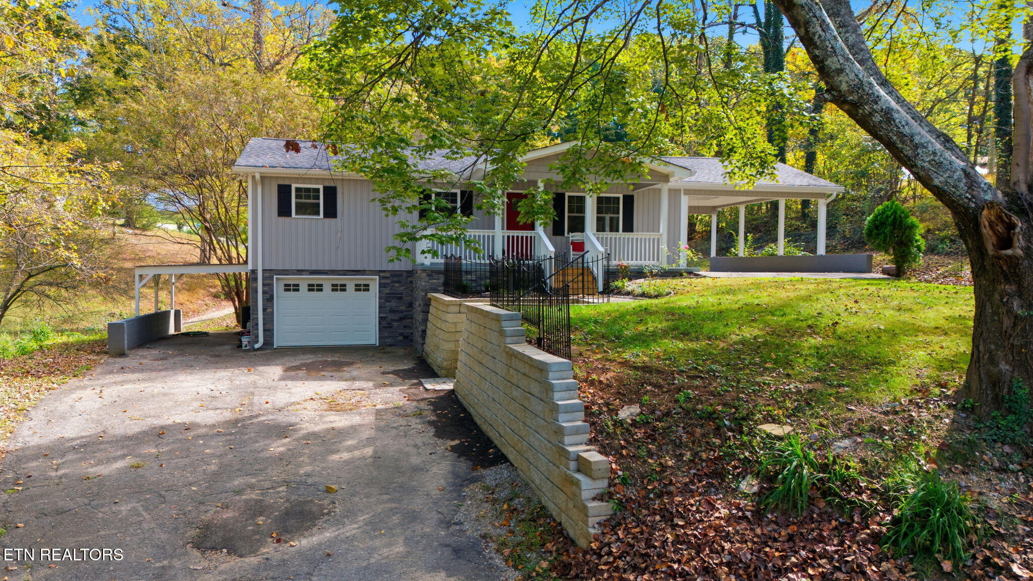 1284 Sulphur Springs Road Clinton TN 37716