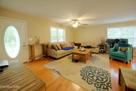 209 Summit Drive Speedwell TN 37870
