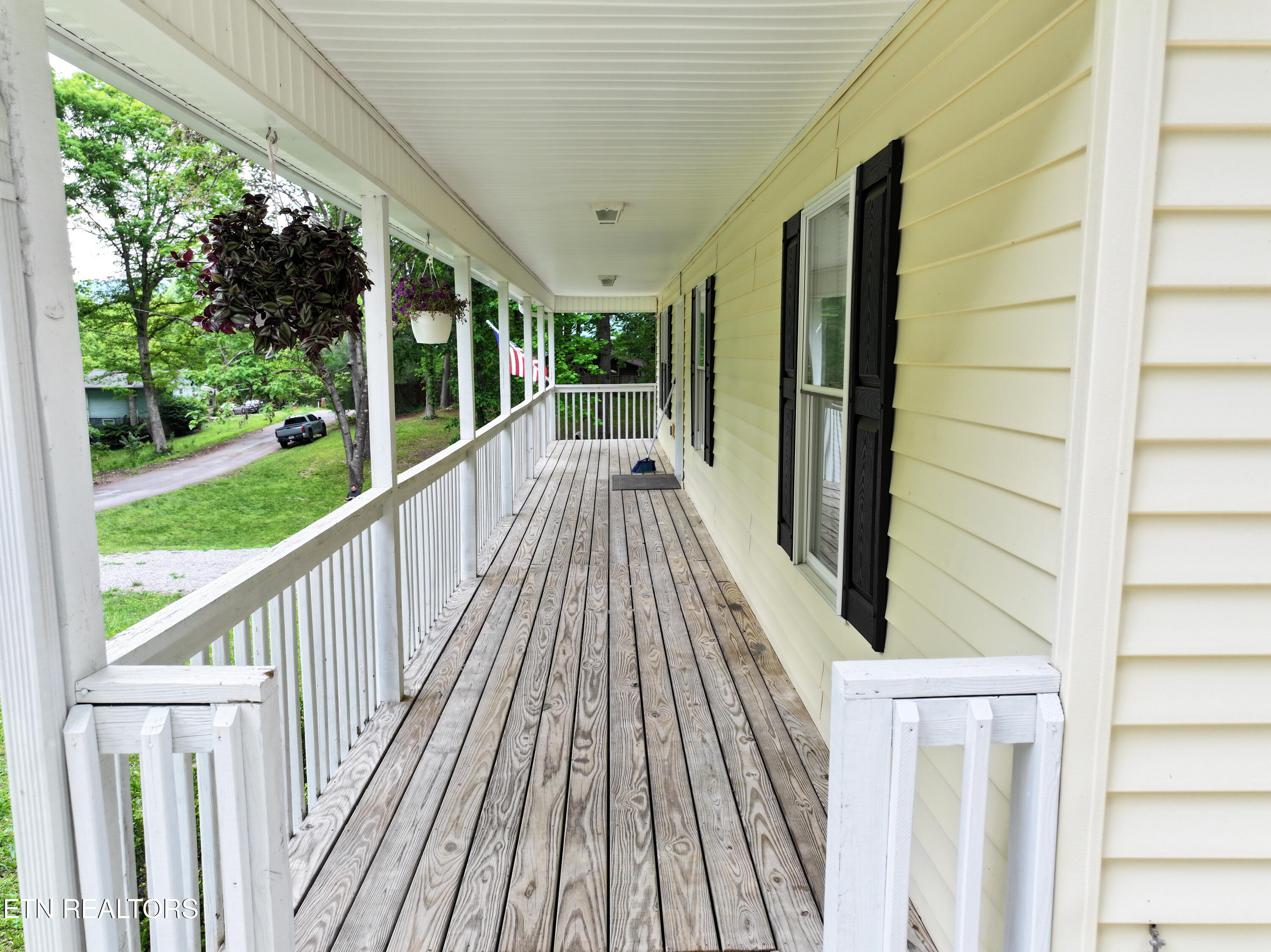 209 Summit Drive Speedwell TN 37870