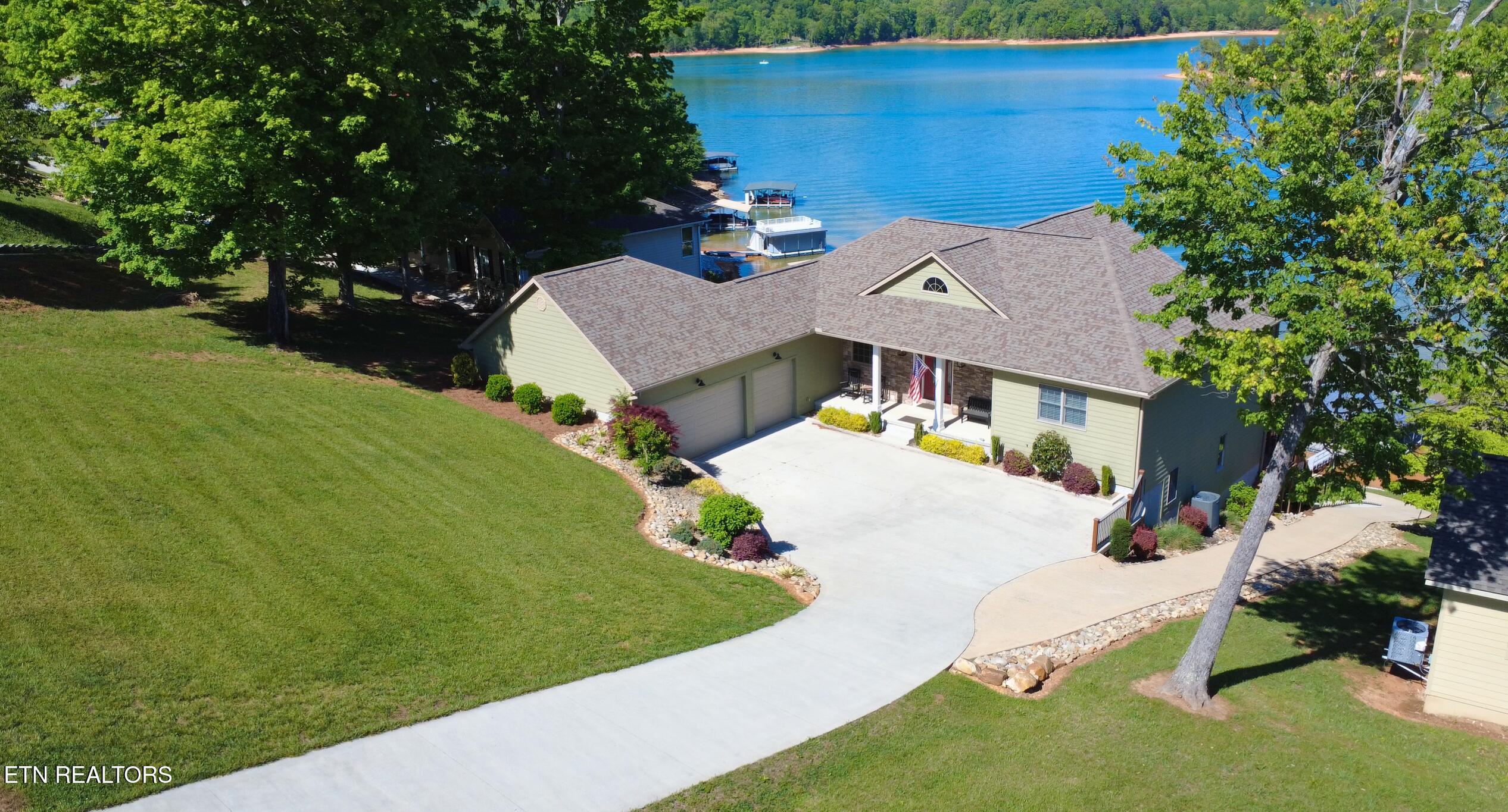 374 Norris Crest Drive Lafollette TN 37766