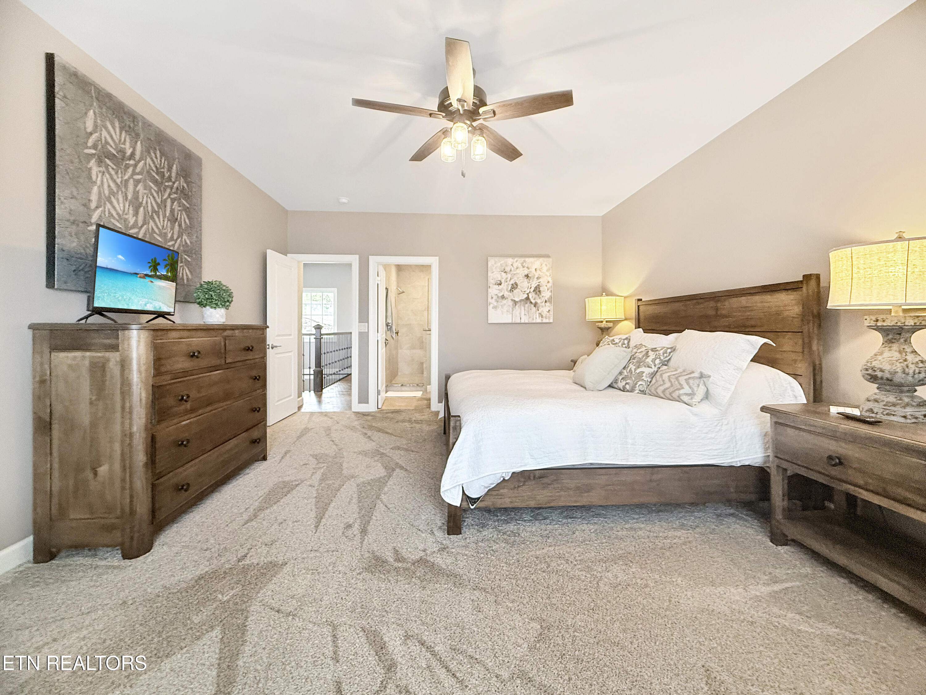 374 Norris Crest Drive Lafollette TN 37766