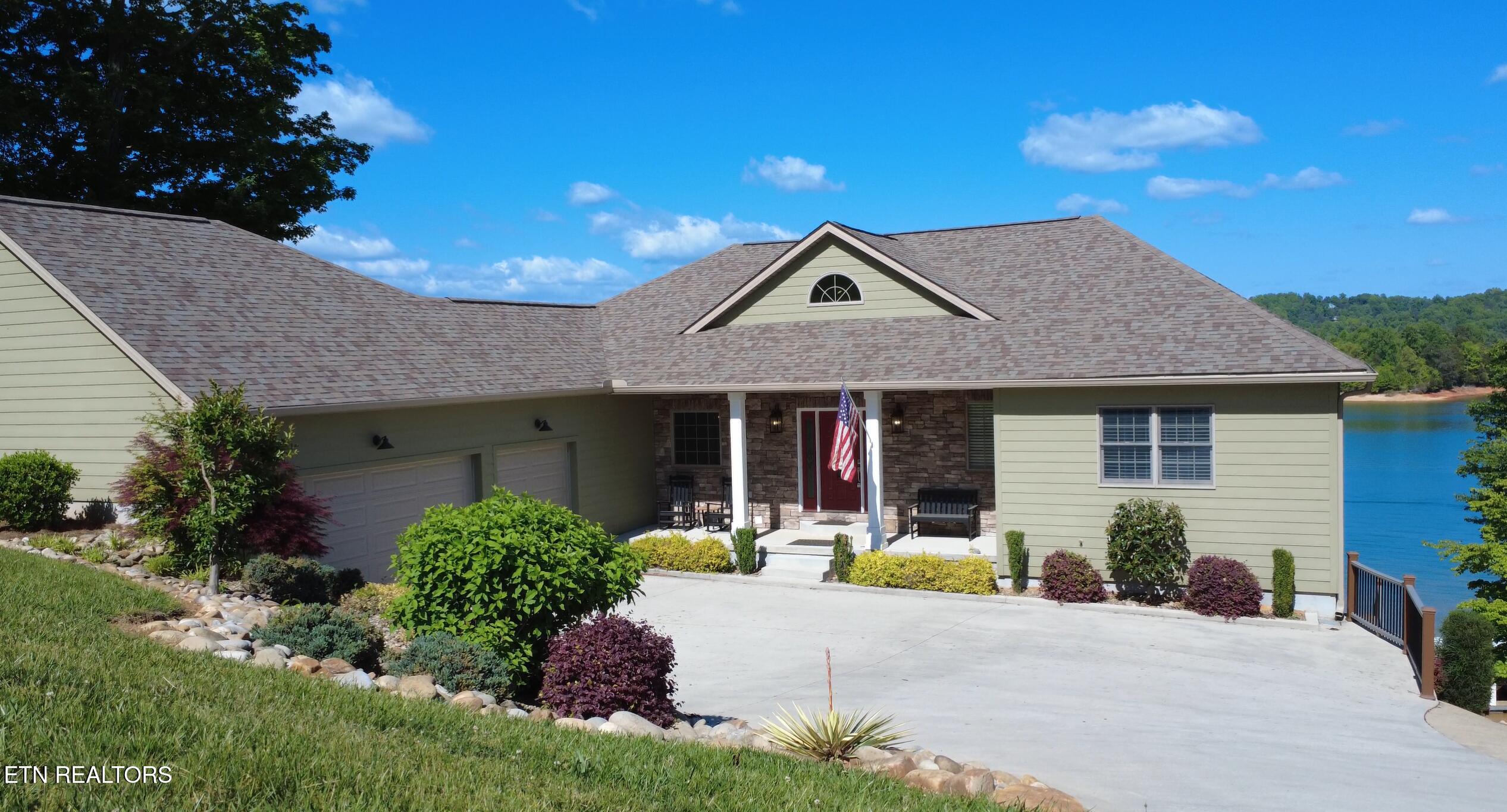 374 Norris Crest Drive Lafollette TN 37766