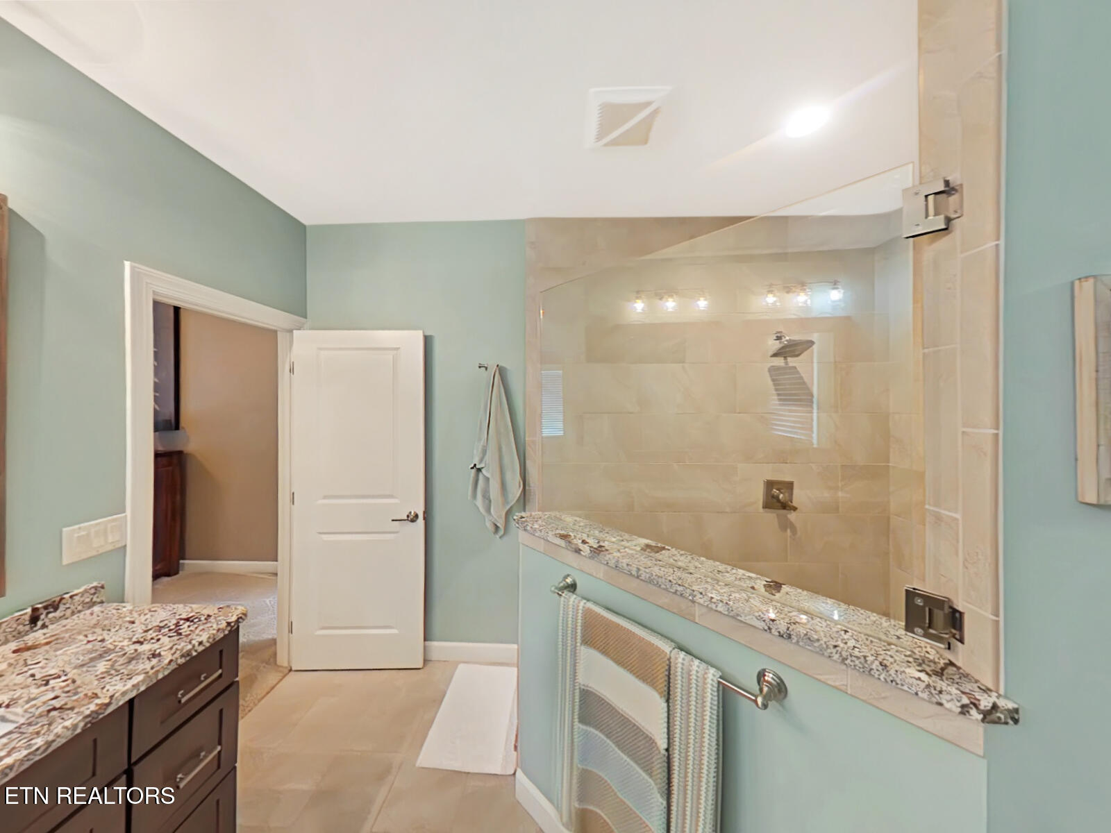 374 Norris Crest Drive Lafollette TN 37766