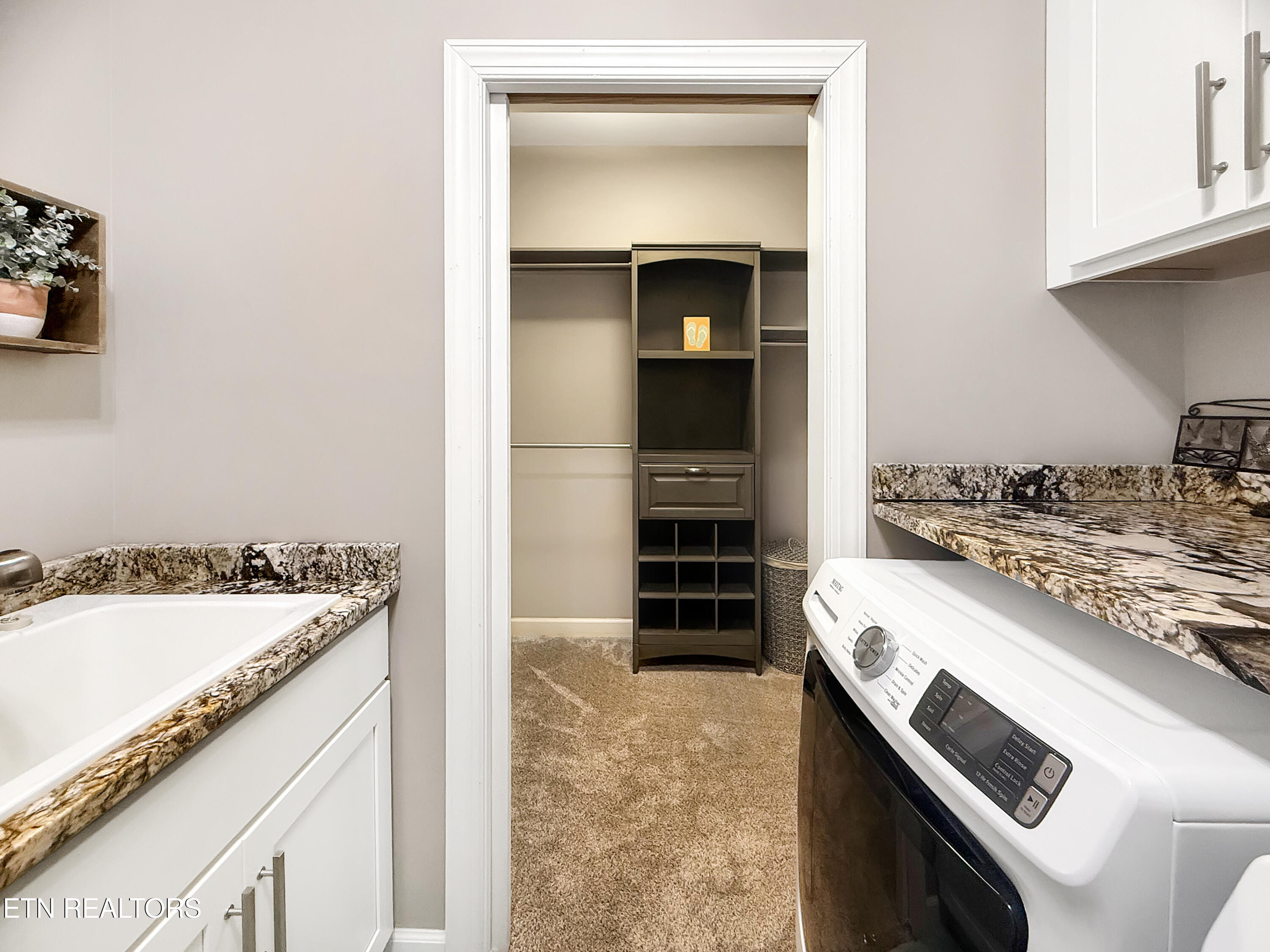 374 Norris Crest Drive Lafollette TN 37766