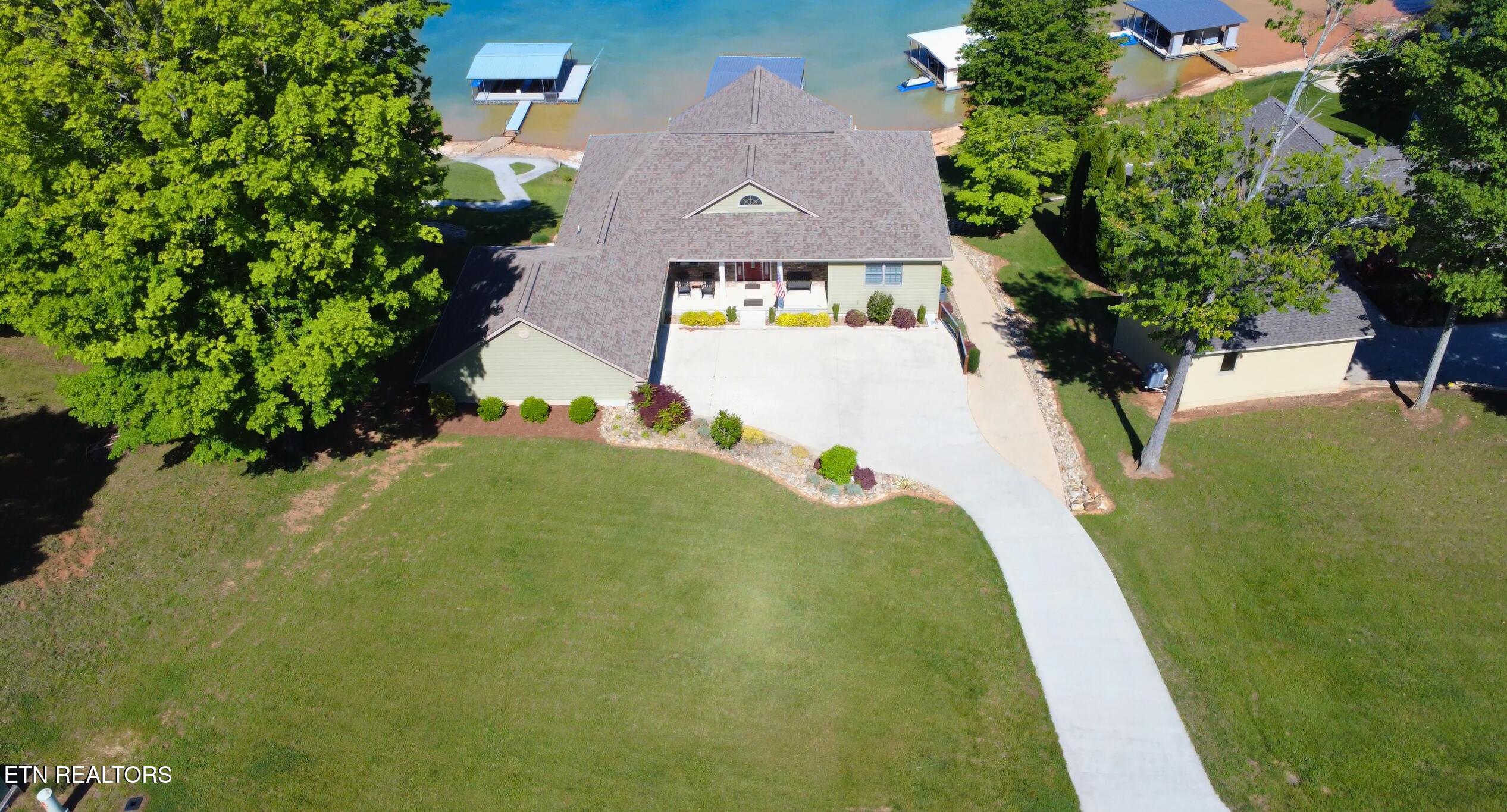 374 Norris Crest Drive Lafollette TN 37766
