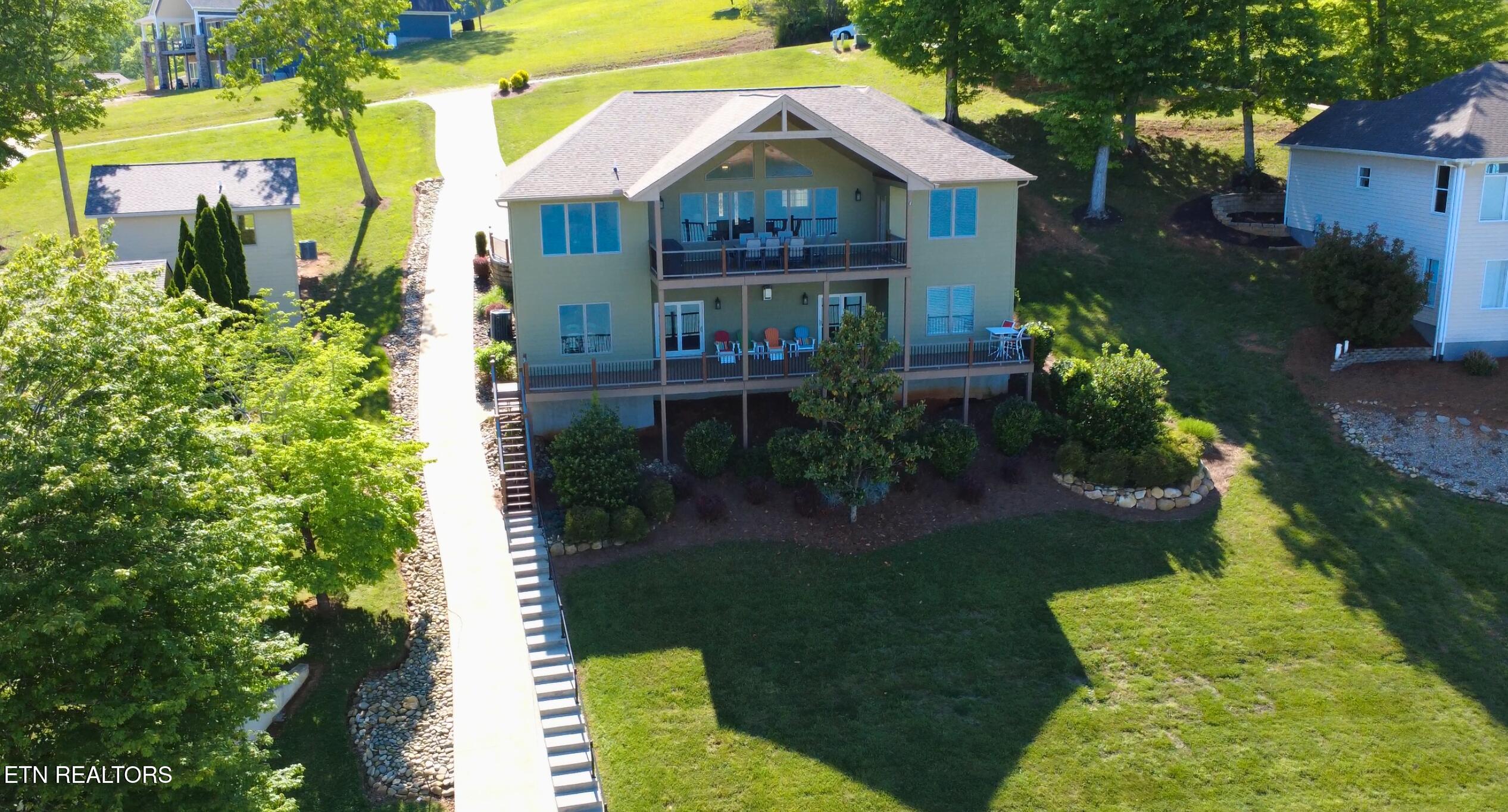 374 Norris Crest Drive Lafollette TN 37766