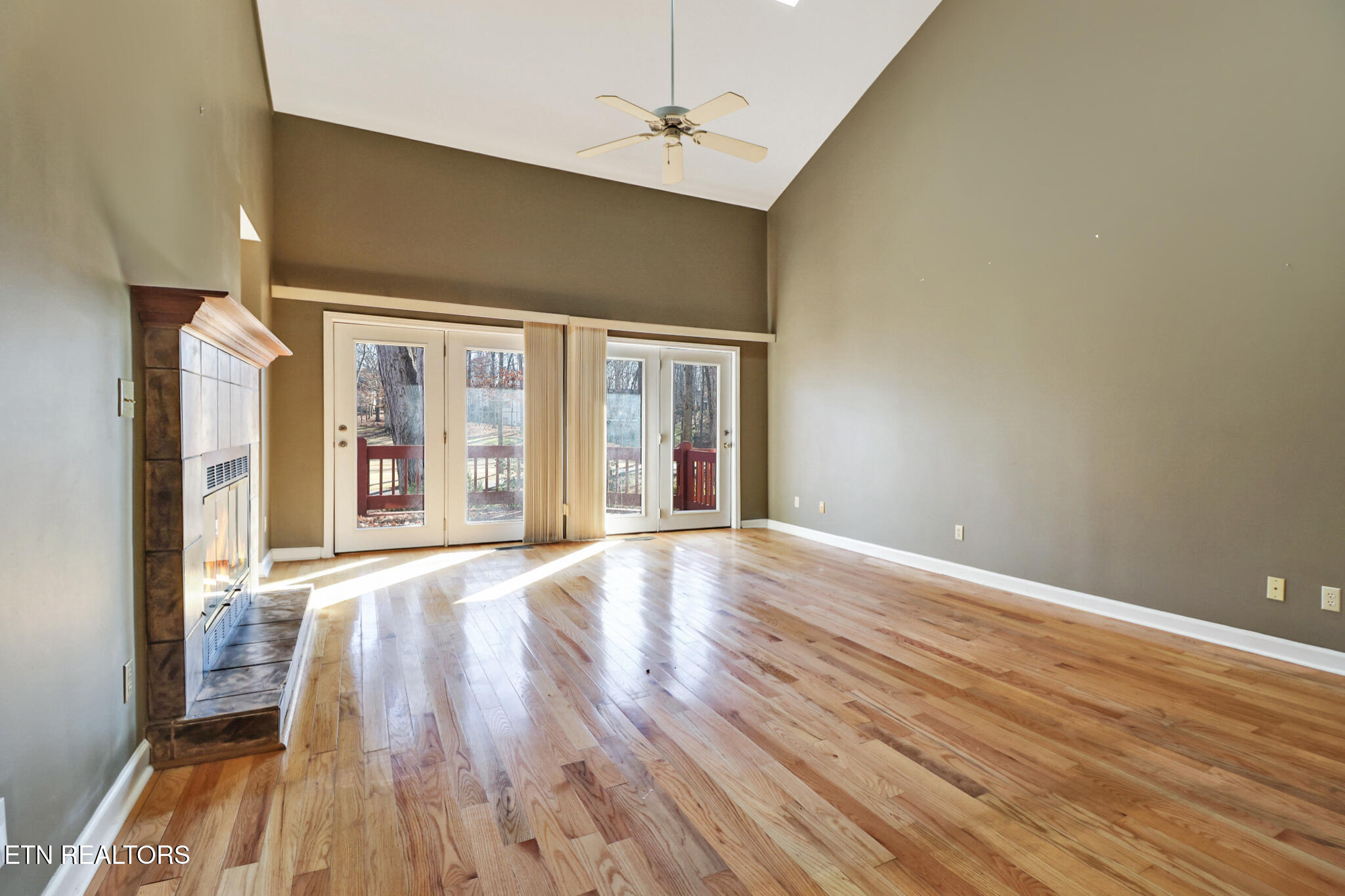 121 Inata Circle Loudon TN 37774