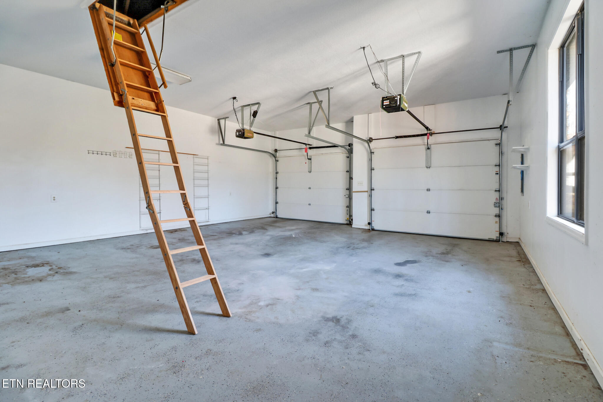 121 Inata Circle Loudon TN 37774