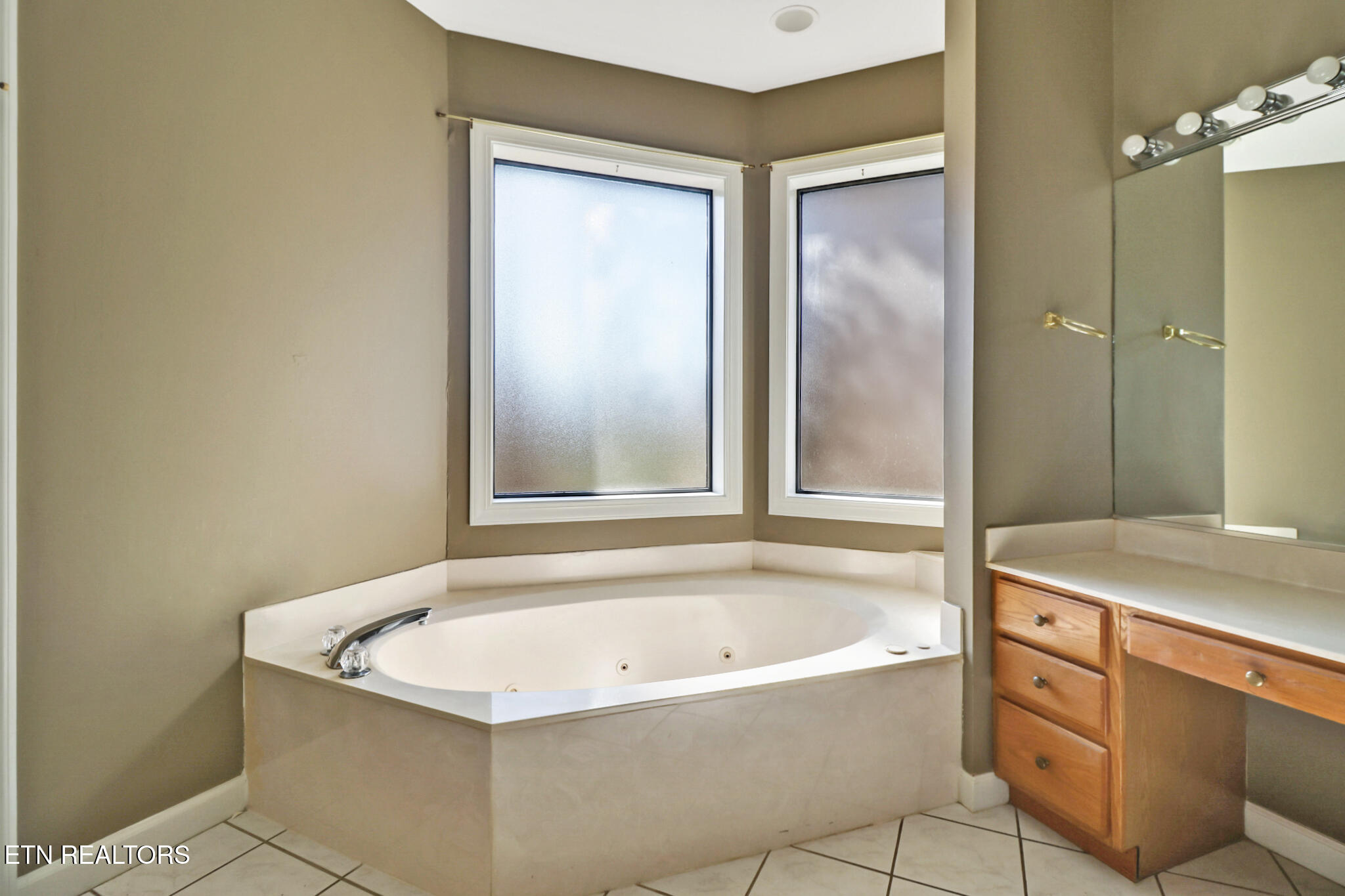 121 Inata Circle Loudon TN 37774