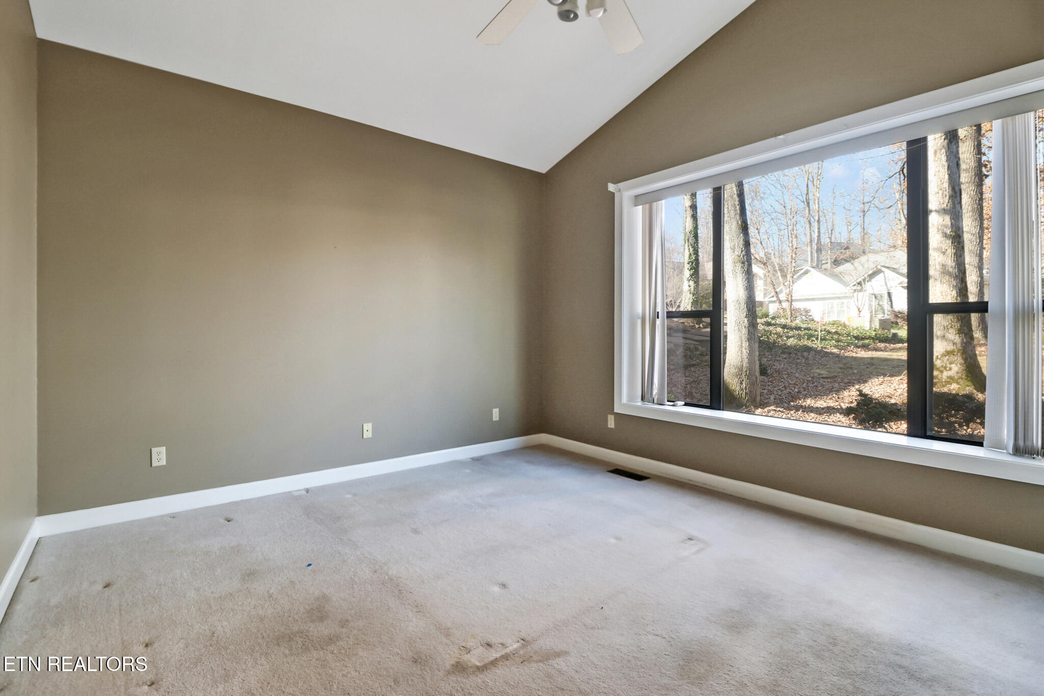 121 Inata Circle Loudon TN 37774