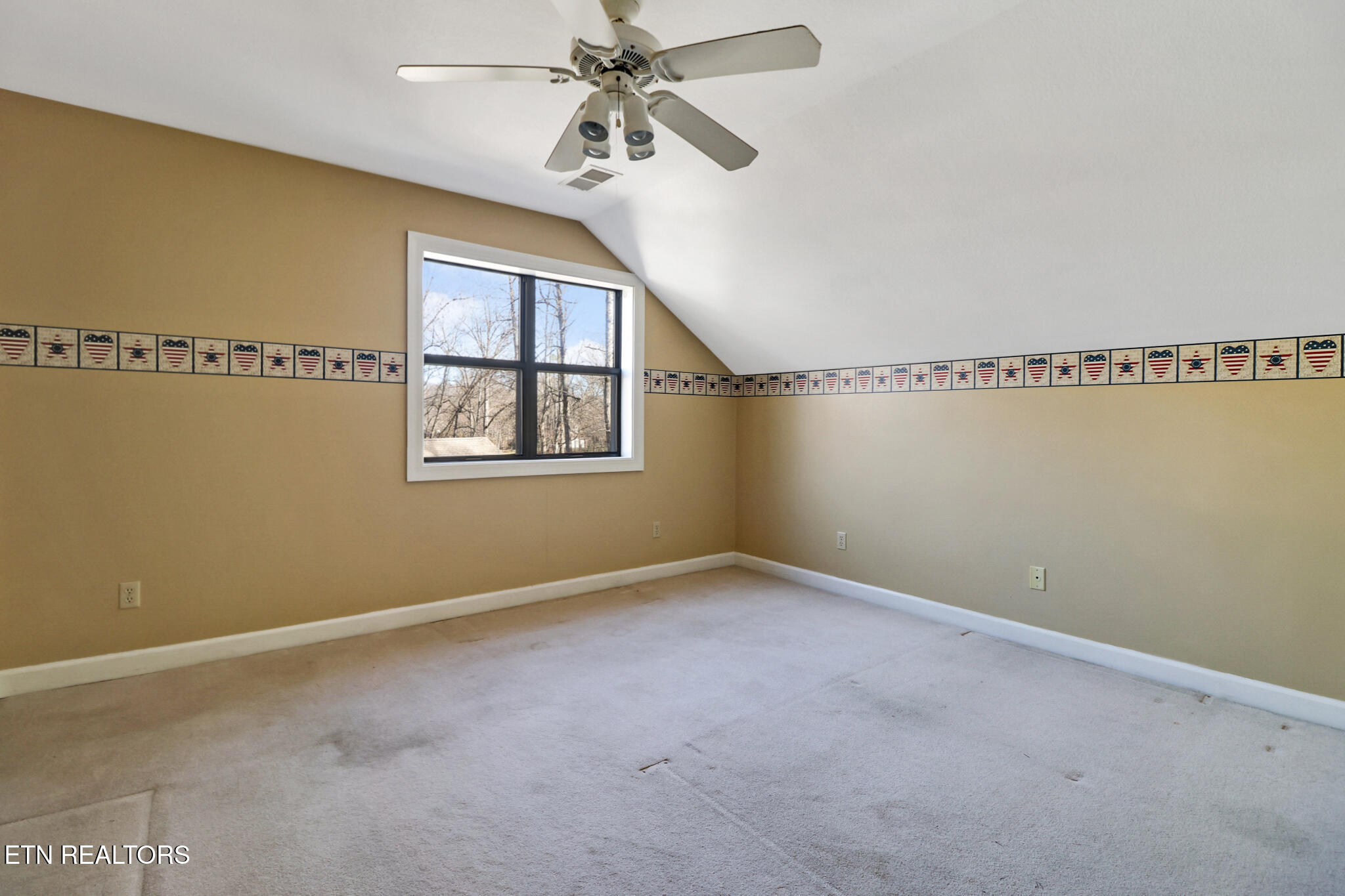 121 Inata Circle Loudon TN 37774